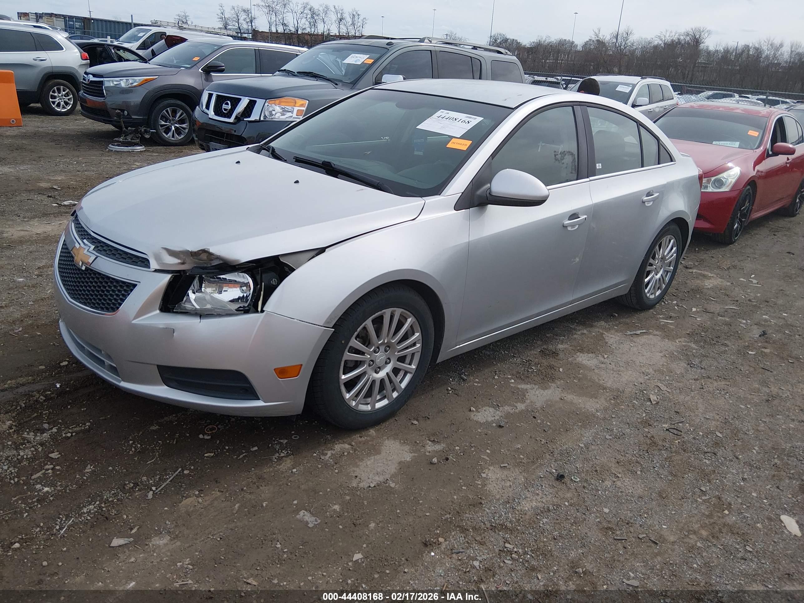 CHEVROLET CRUZE image 2