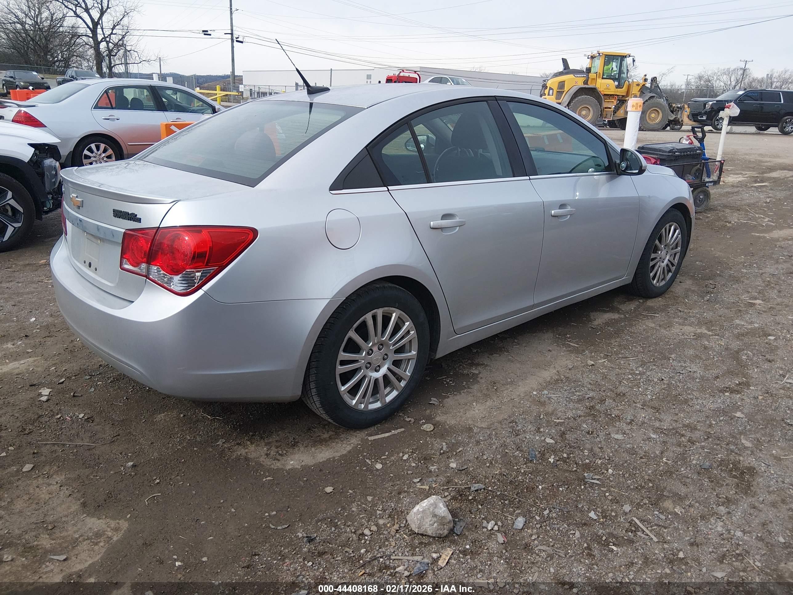 CHEVROLET CRUZE image 4