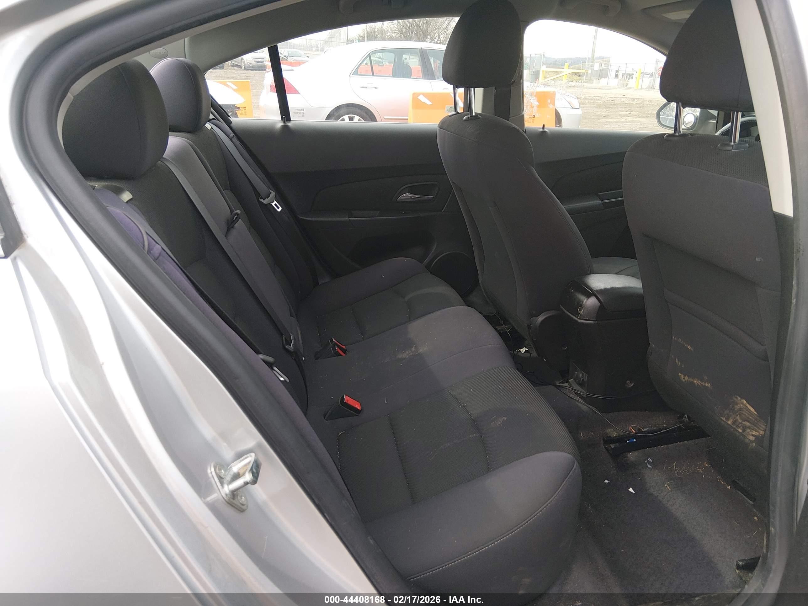 CHEVROLET CRUZE image 8