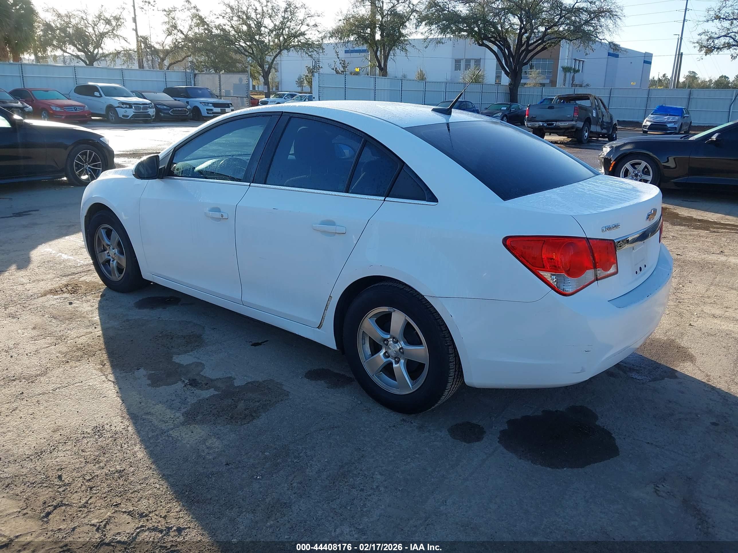 CHEVROLET CRUZE image 3