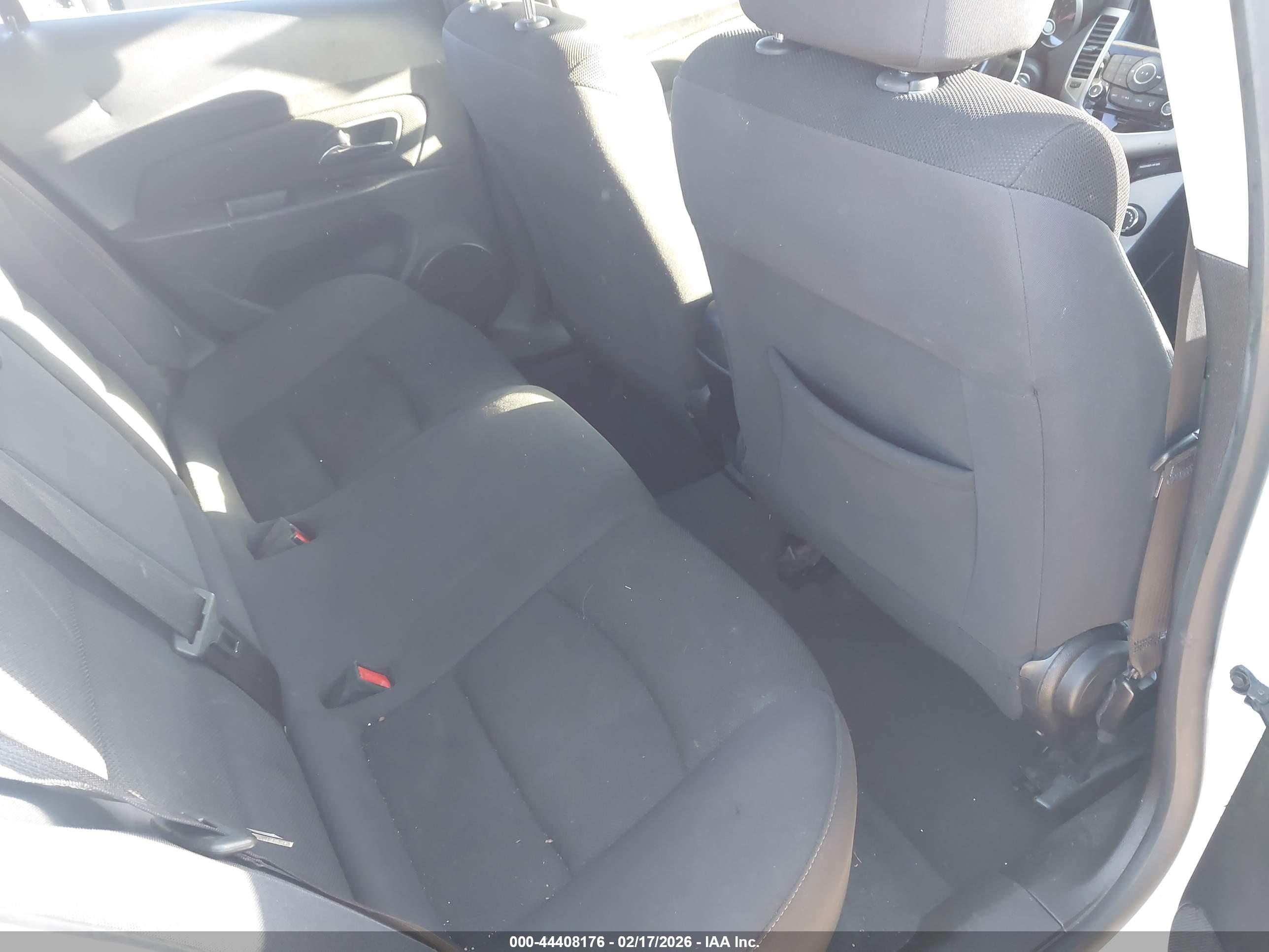 CHEVROLET CRUZE image 8