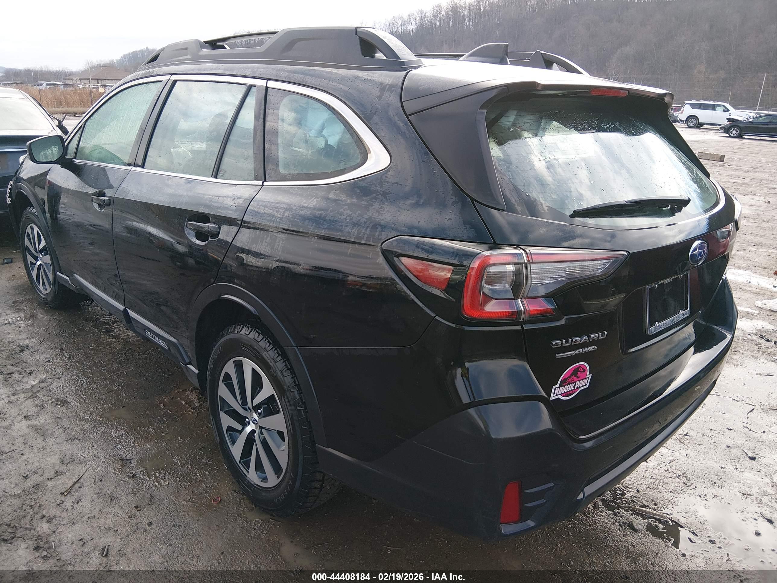 SUBARU OUTBACK image 3