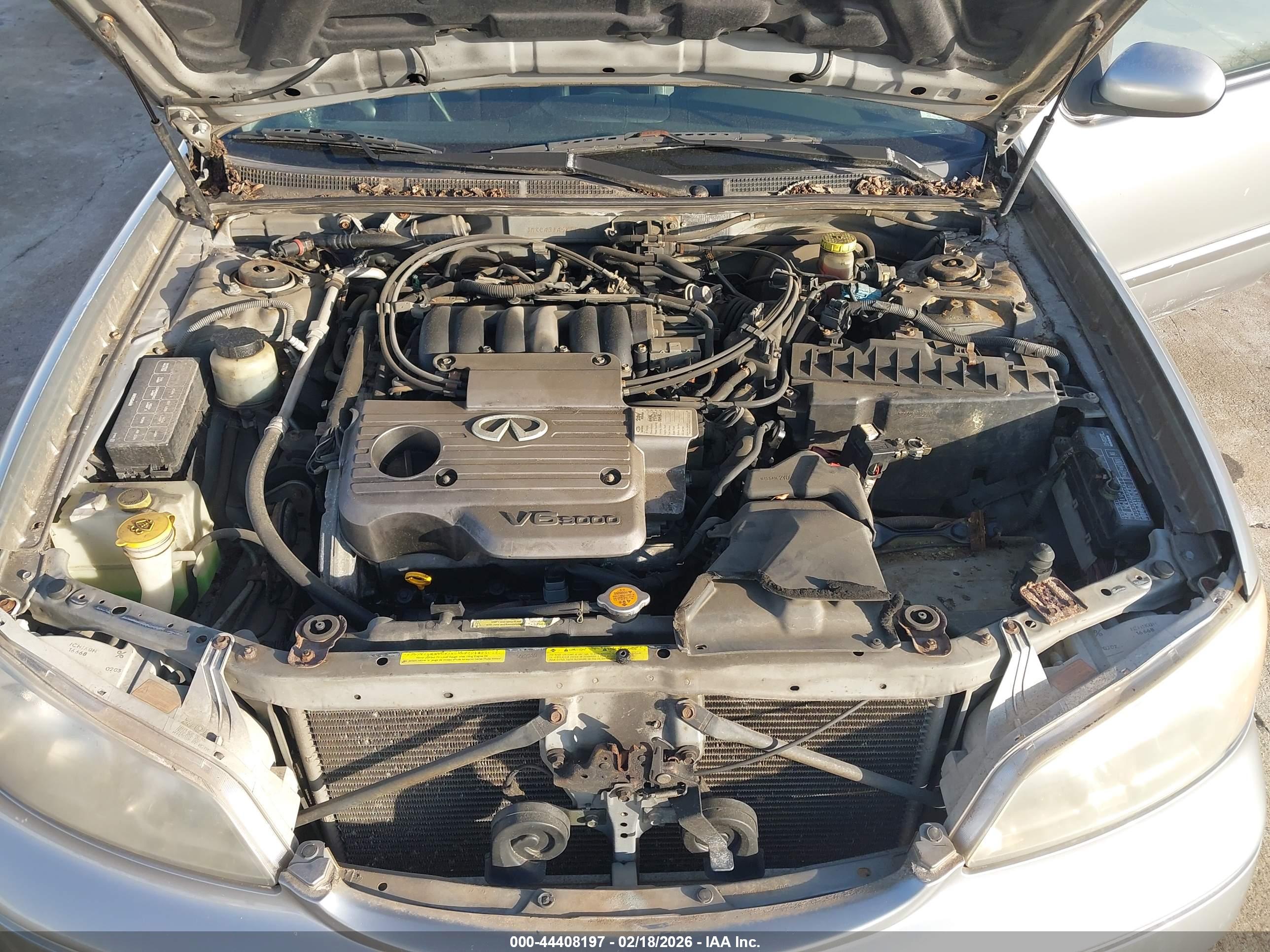 INFINITI I30 image 10