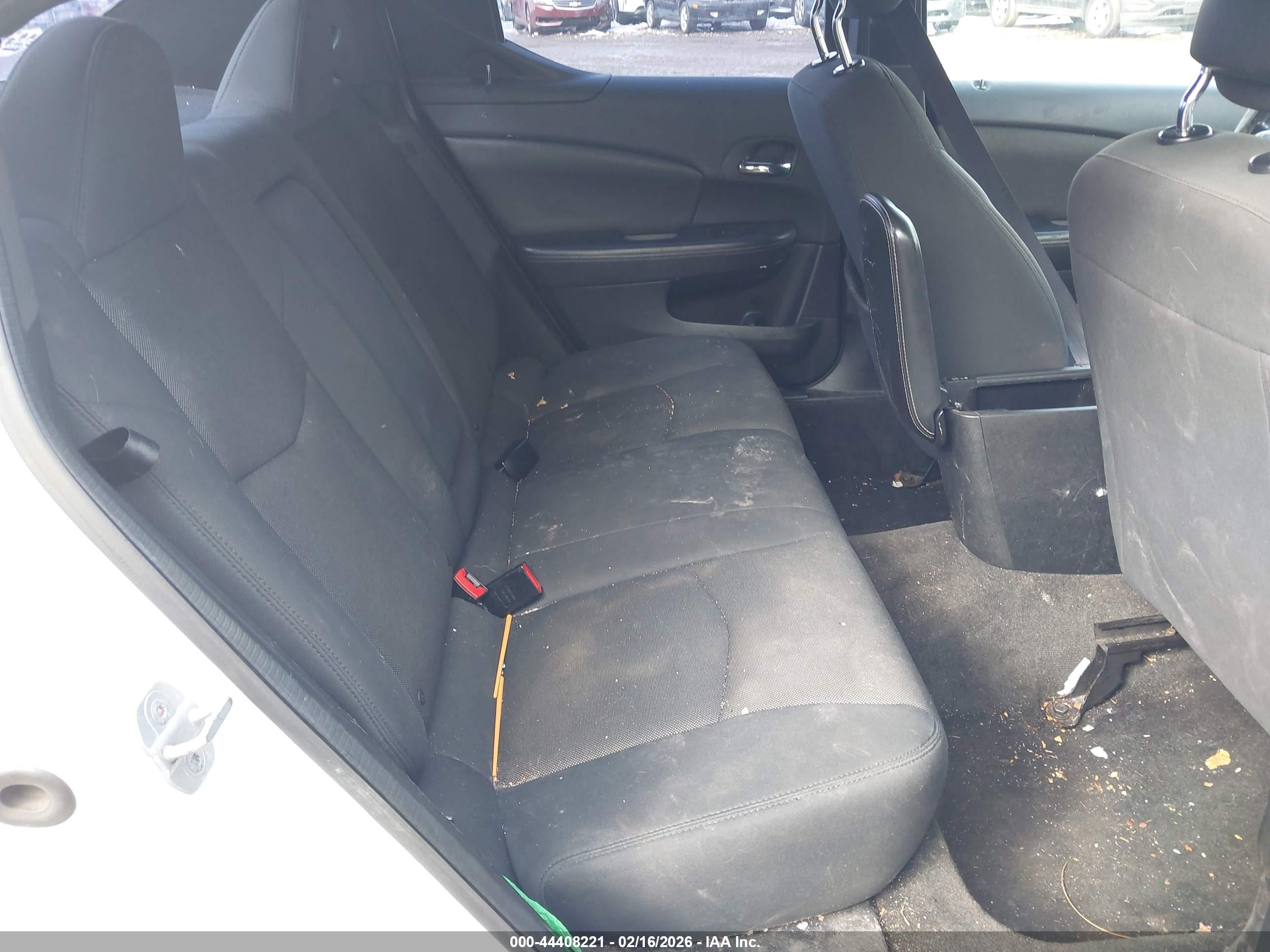 DODGE AVENGER image 8