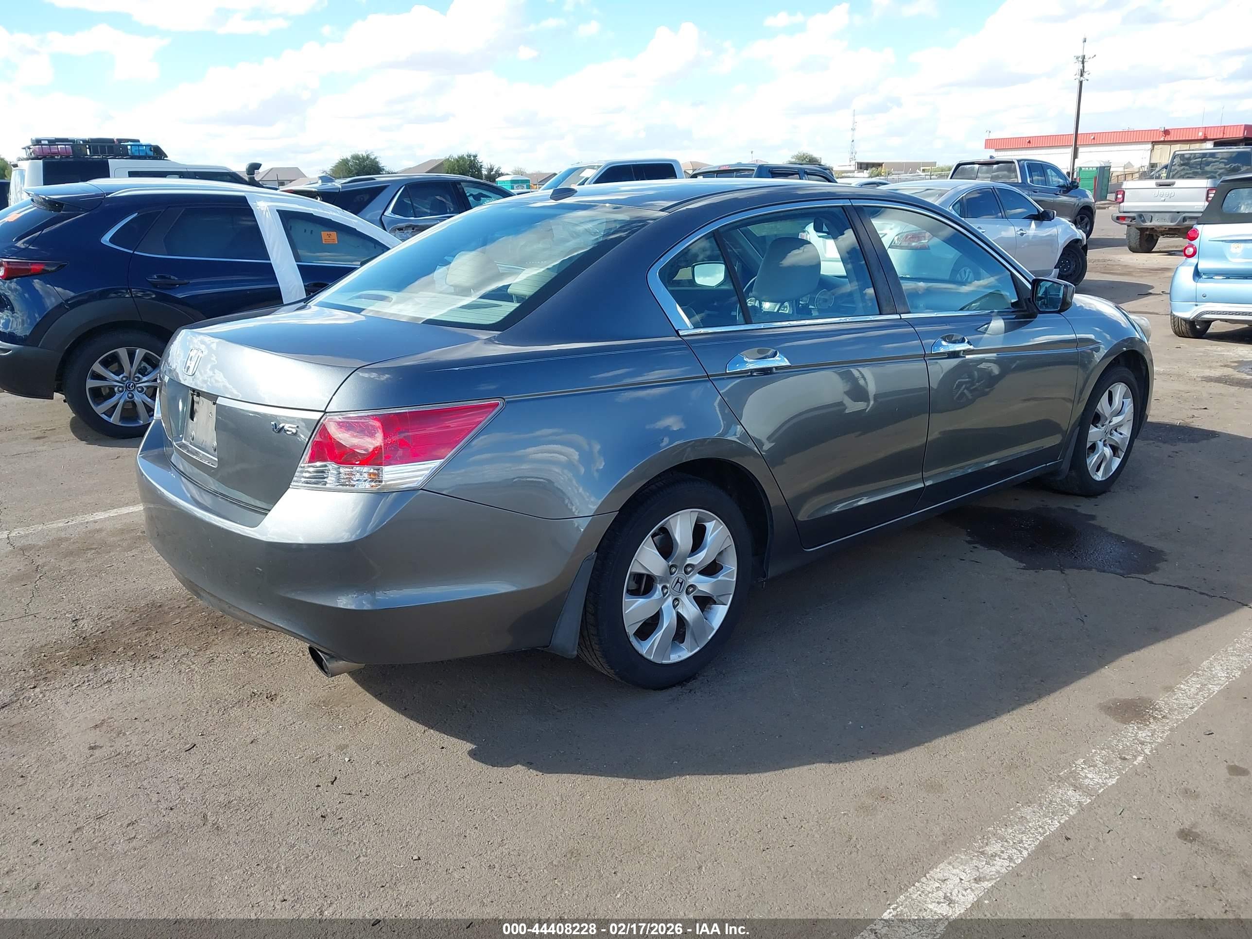 HONDA ACCORD image 4