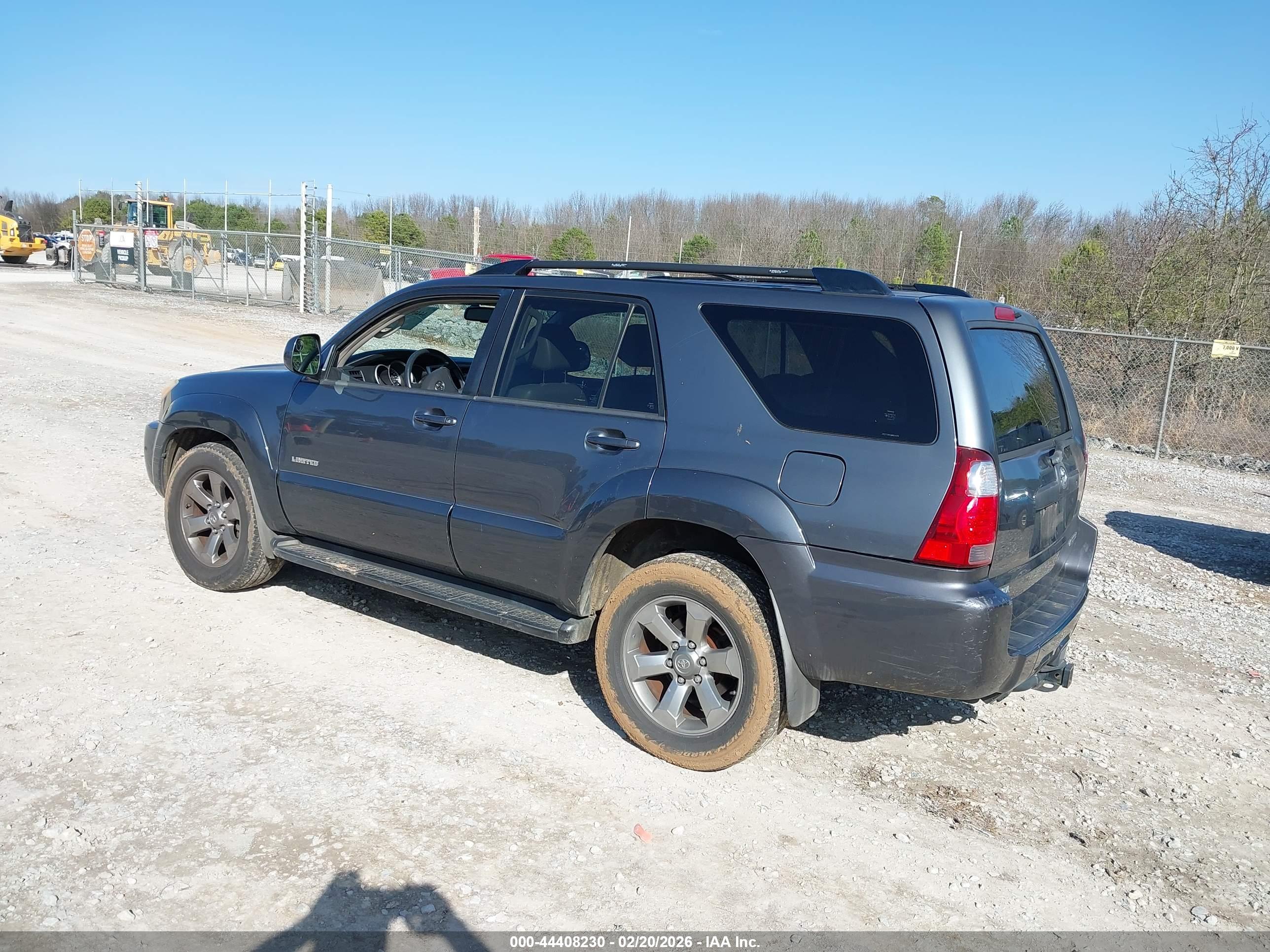 TOYOTA 4RUNNER image 3