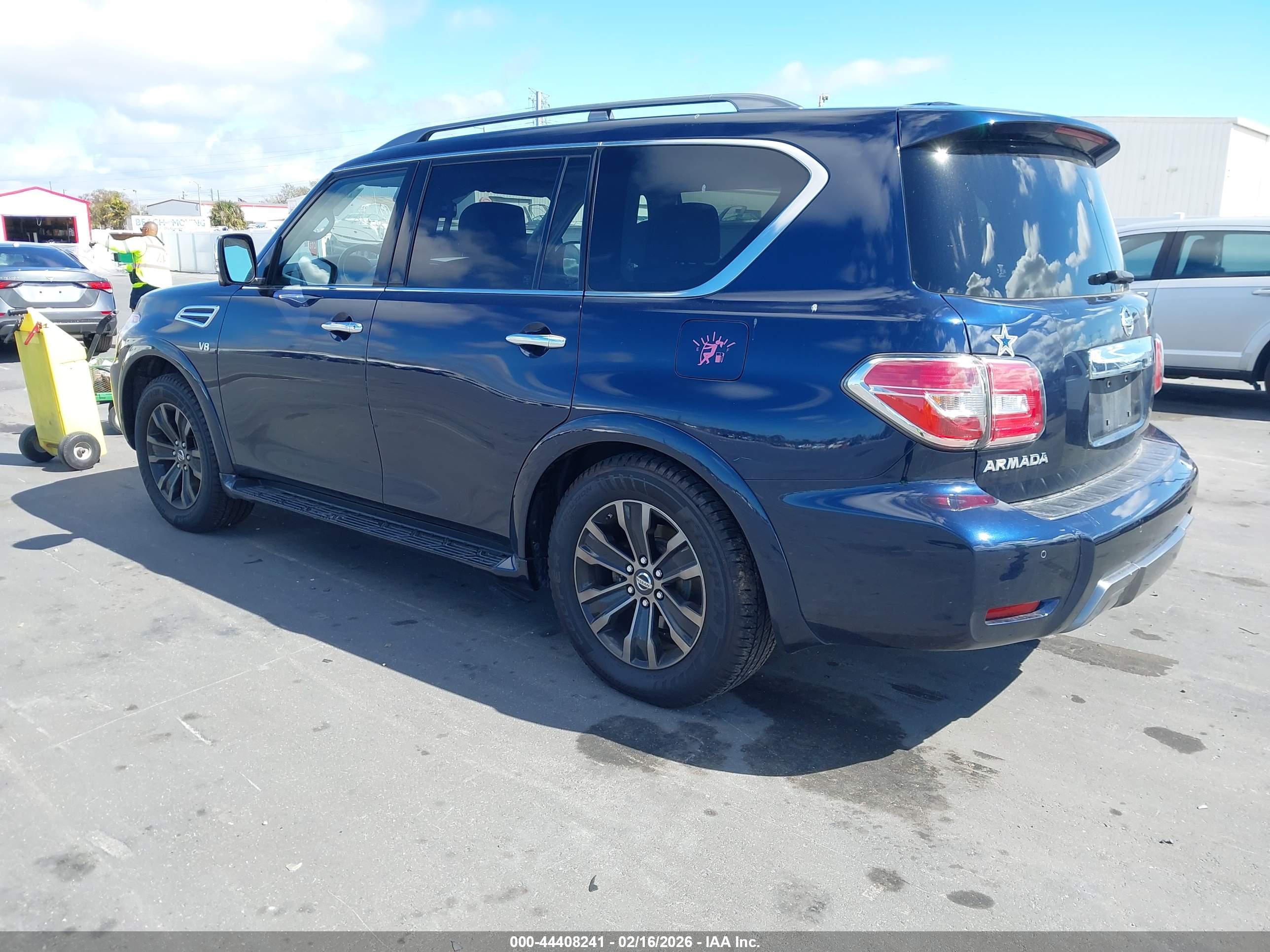 NISSAN ARMADA image 3