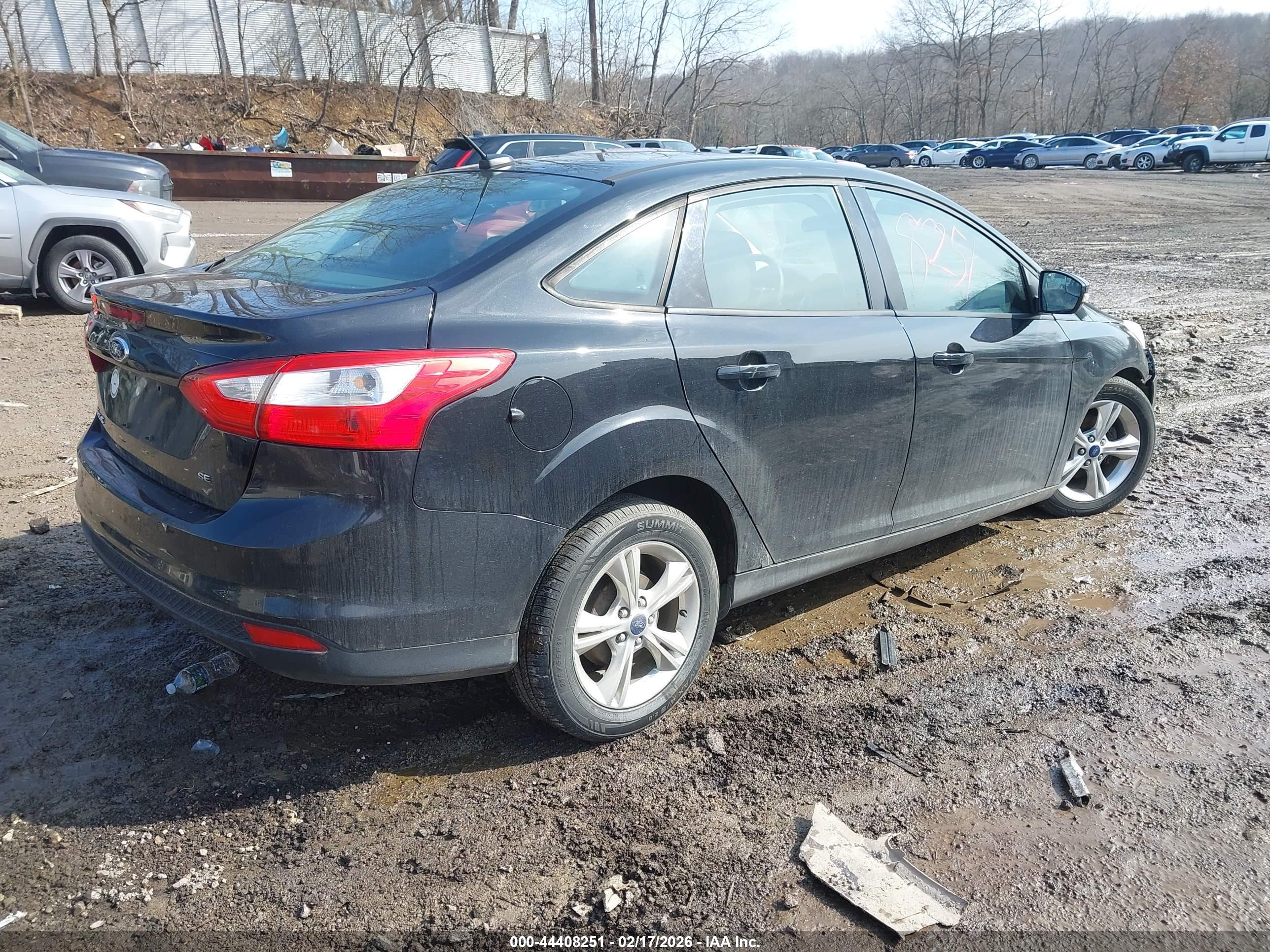 FORD FOCUS image 4