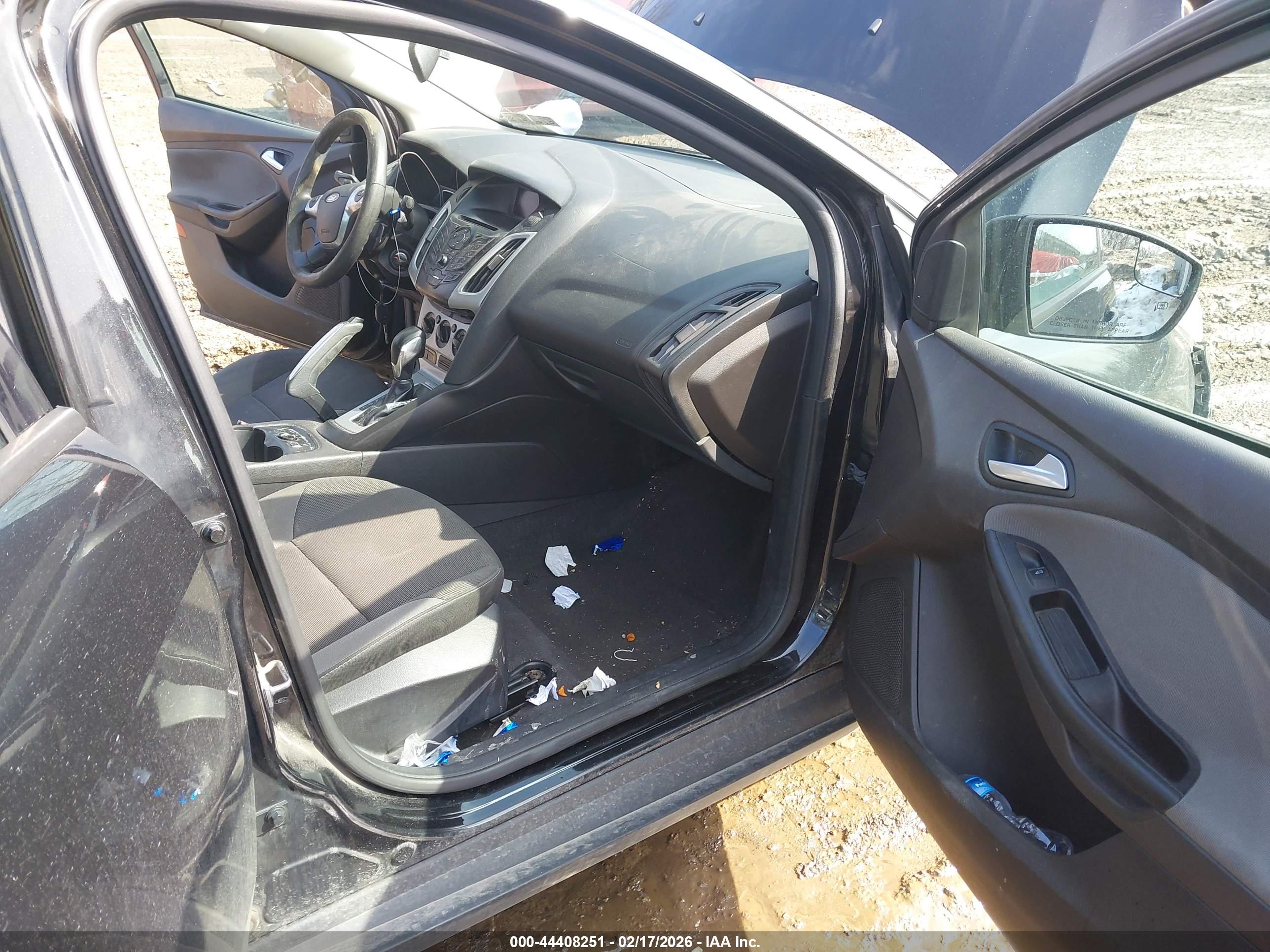 FORD FOCUS image 5