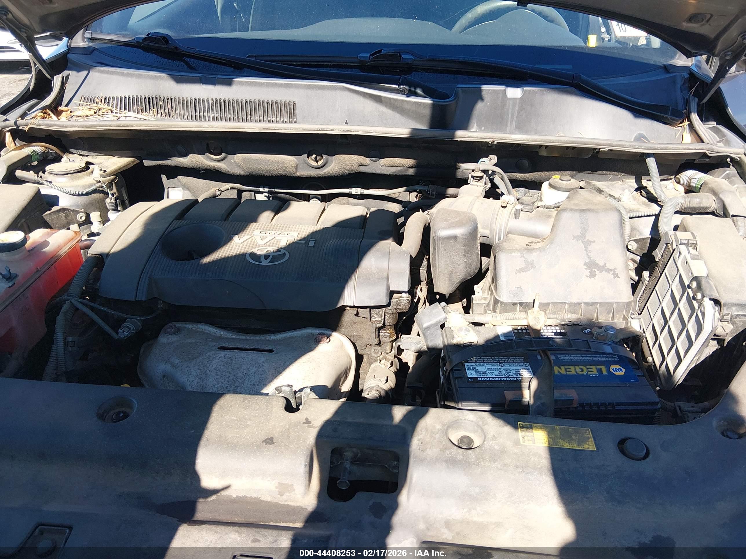 TOYOTA RAV4 image 10
