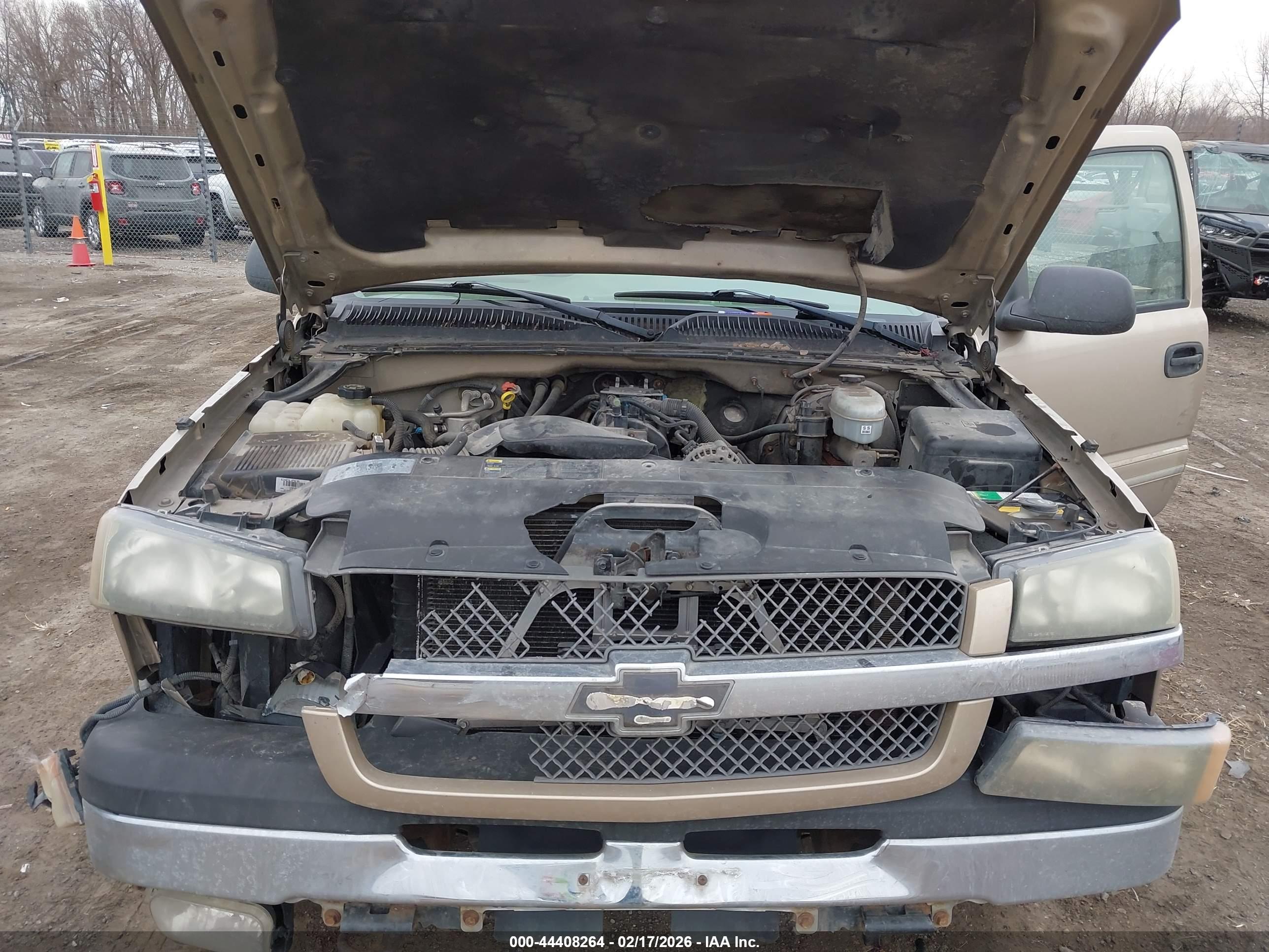 CHEVROLET SILVERADO image 10
