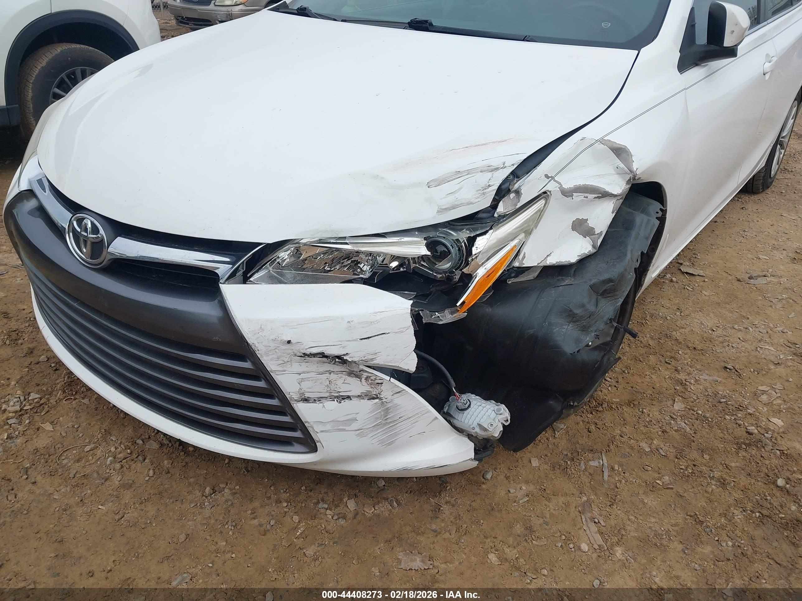 TOYOTA CAMRY image 6