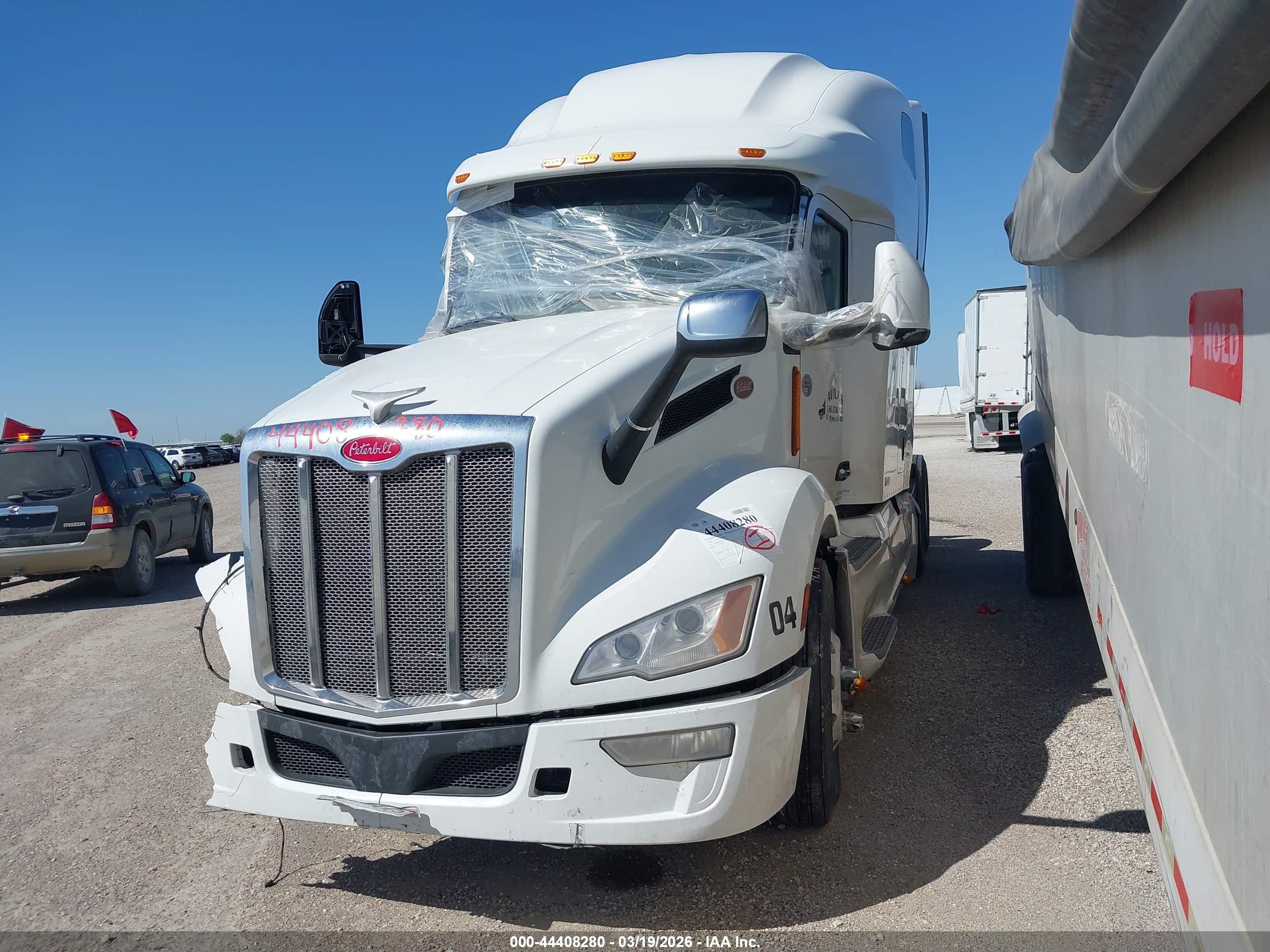 PETERBILT 579 image 2