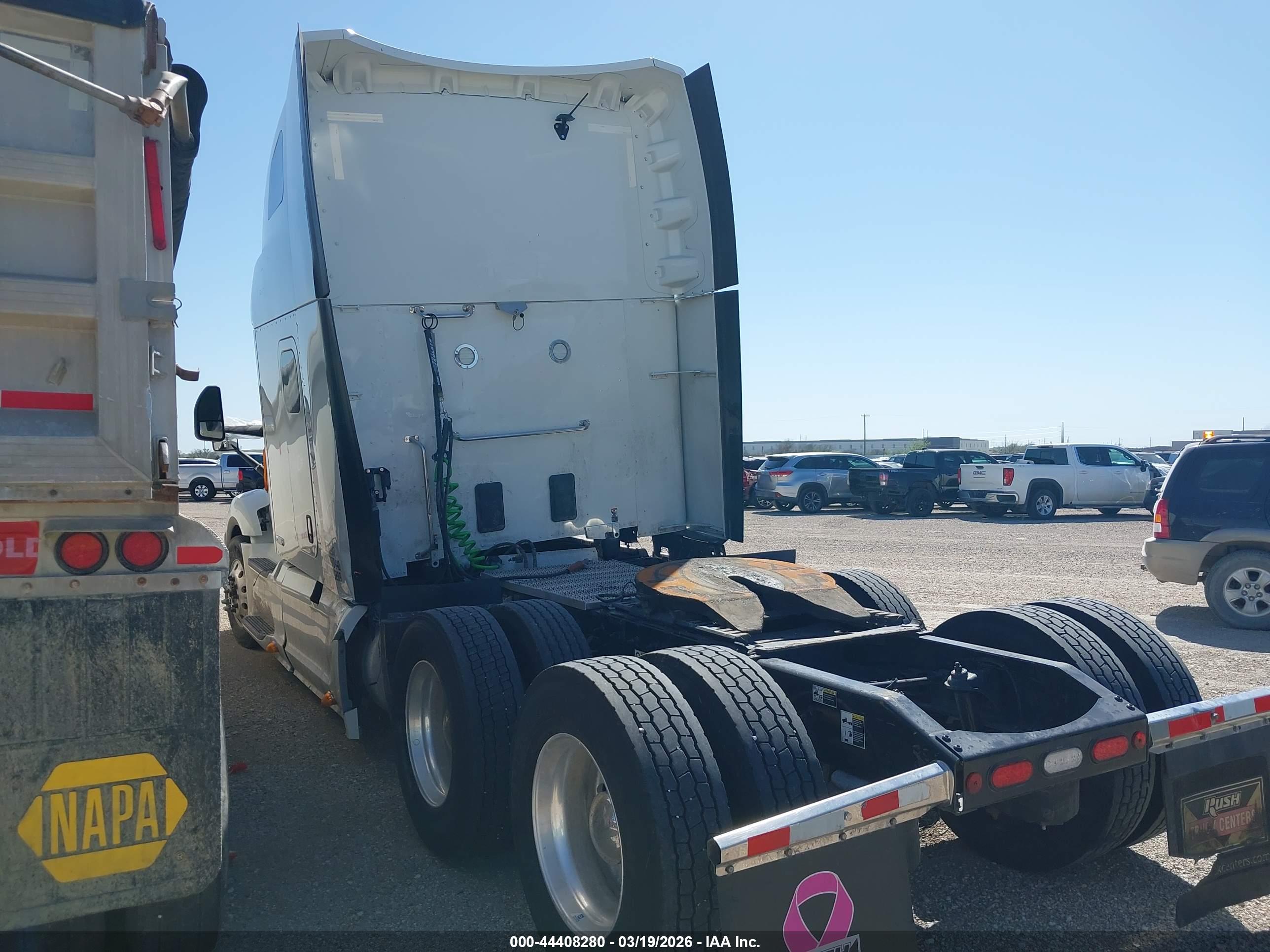 PETERBILT 579 image 3