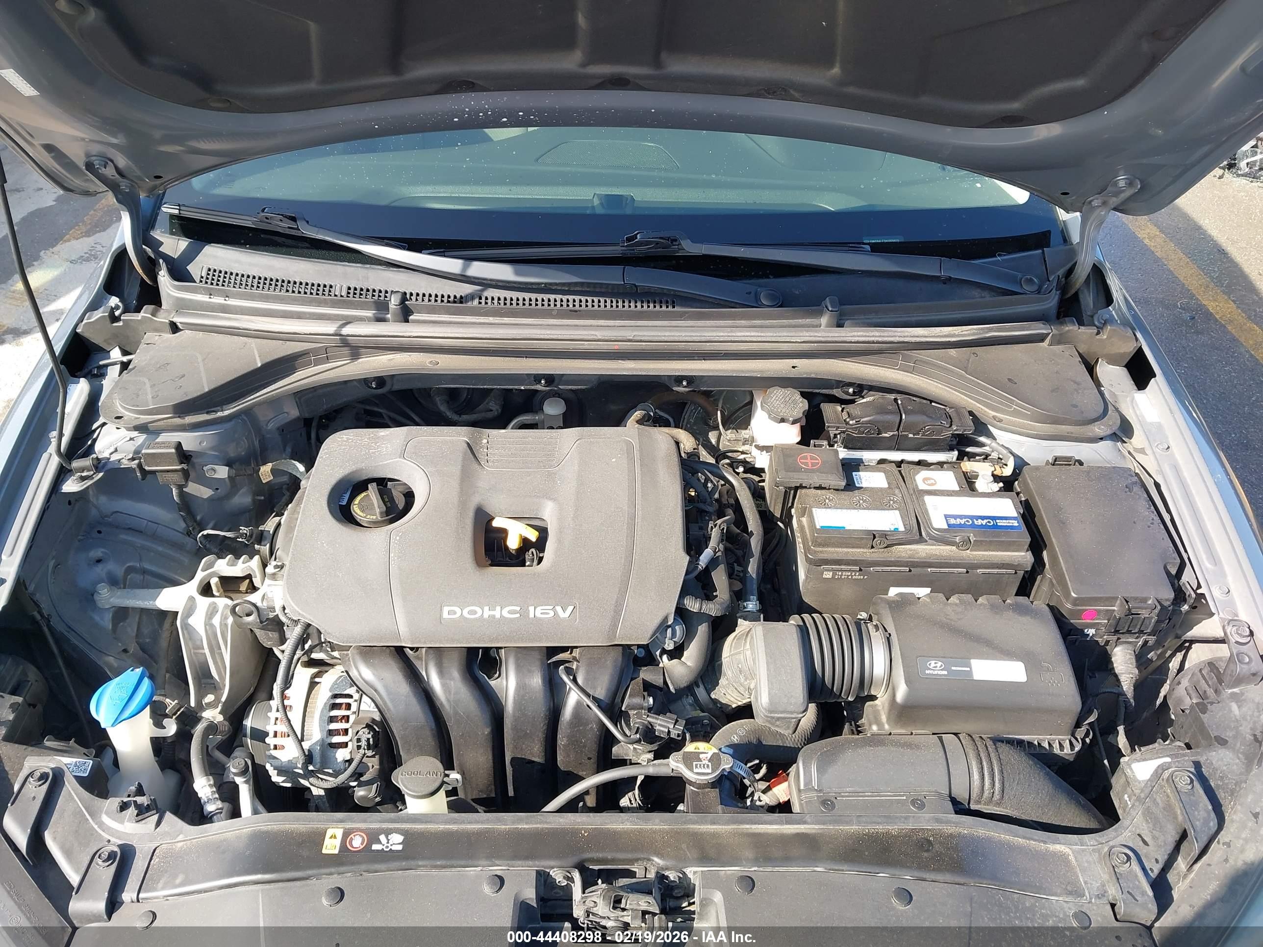HYUNDAI ELANTRA image 10