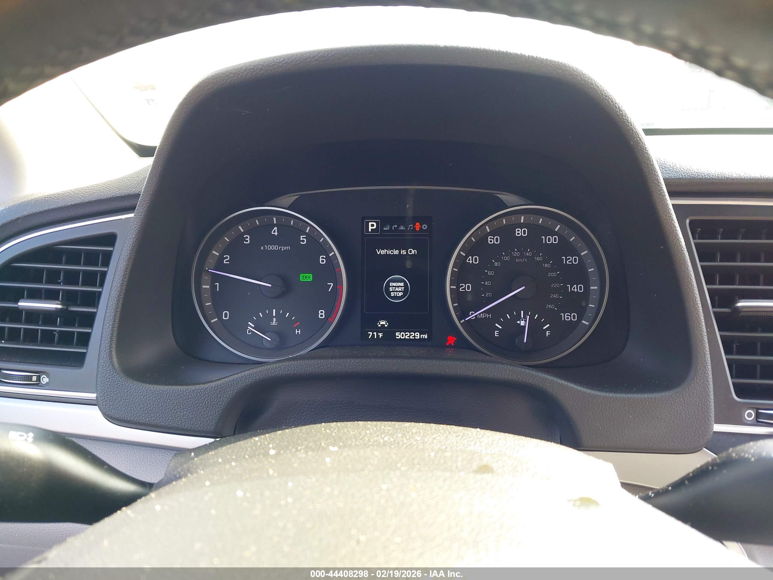 HYUNDAI ELANTRA image 7