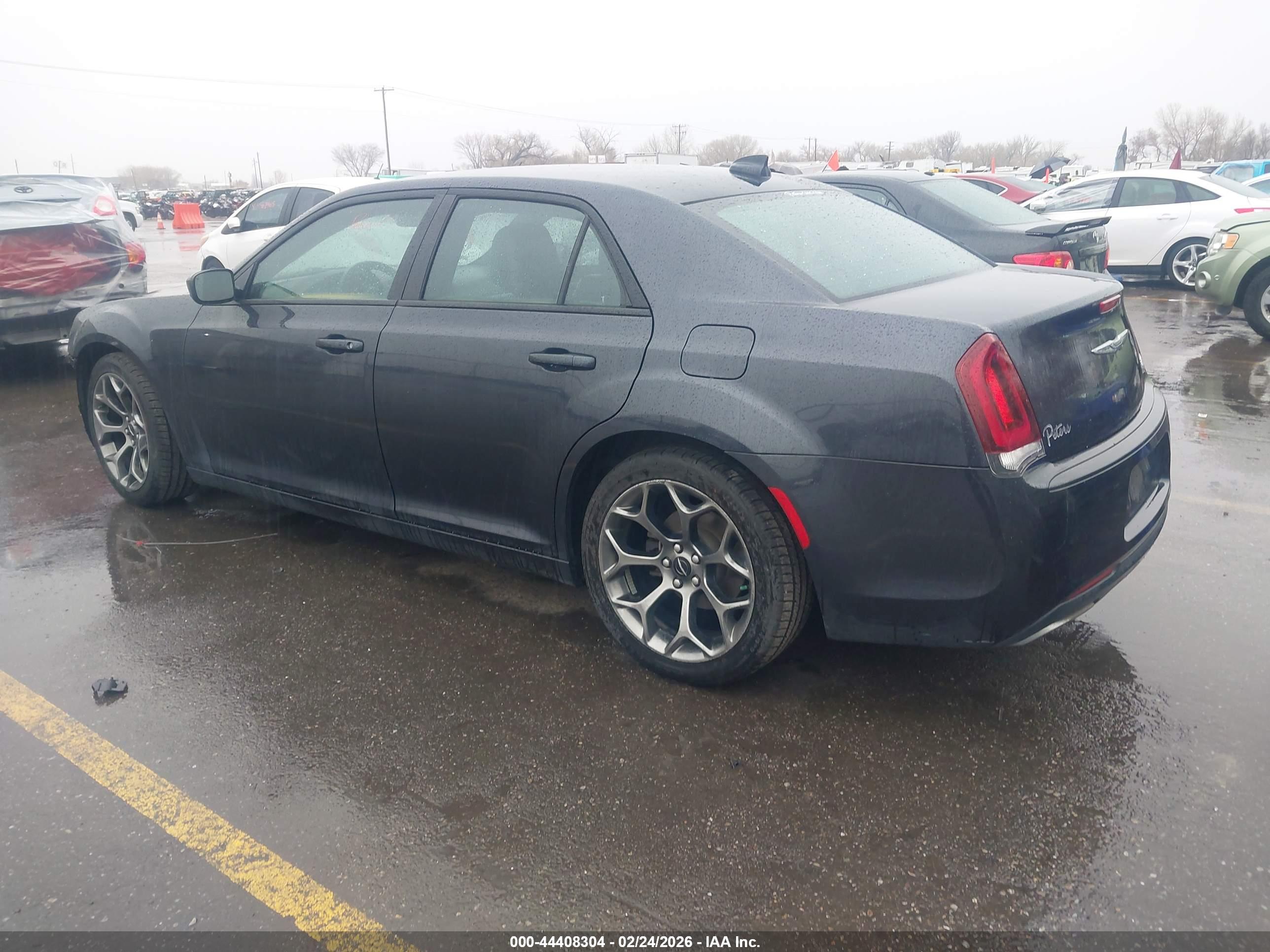 CHRYSLER 300 image 3
