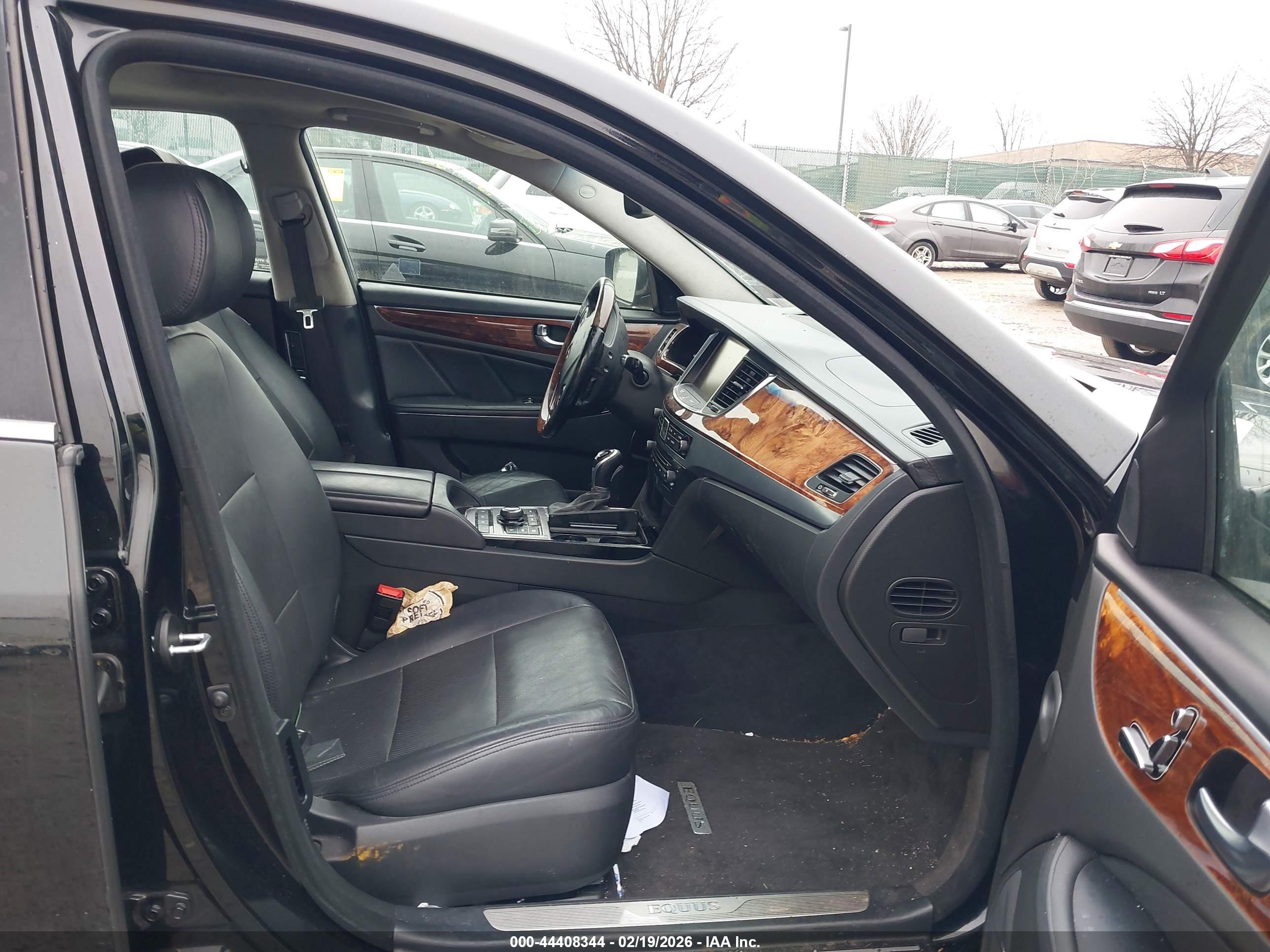 HYUNDAI EQUUS image 5