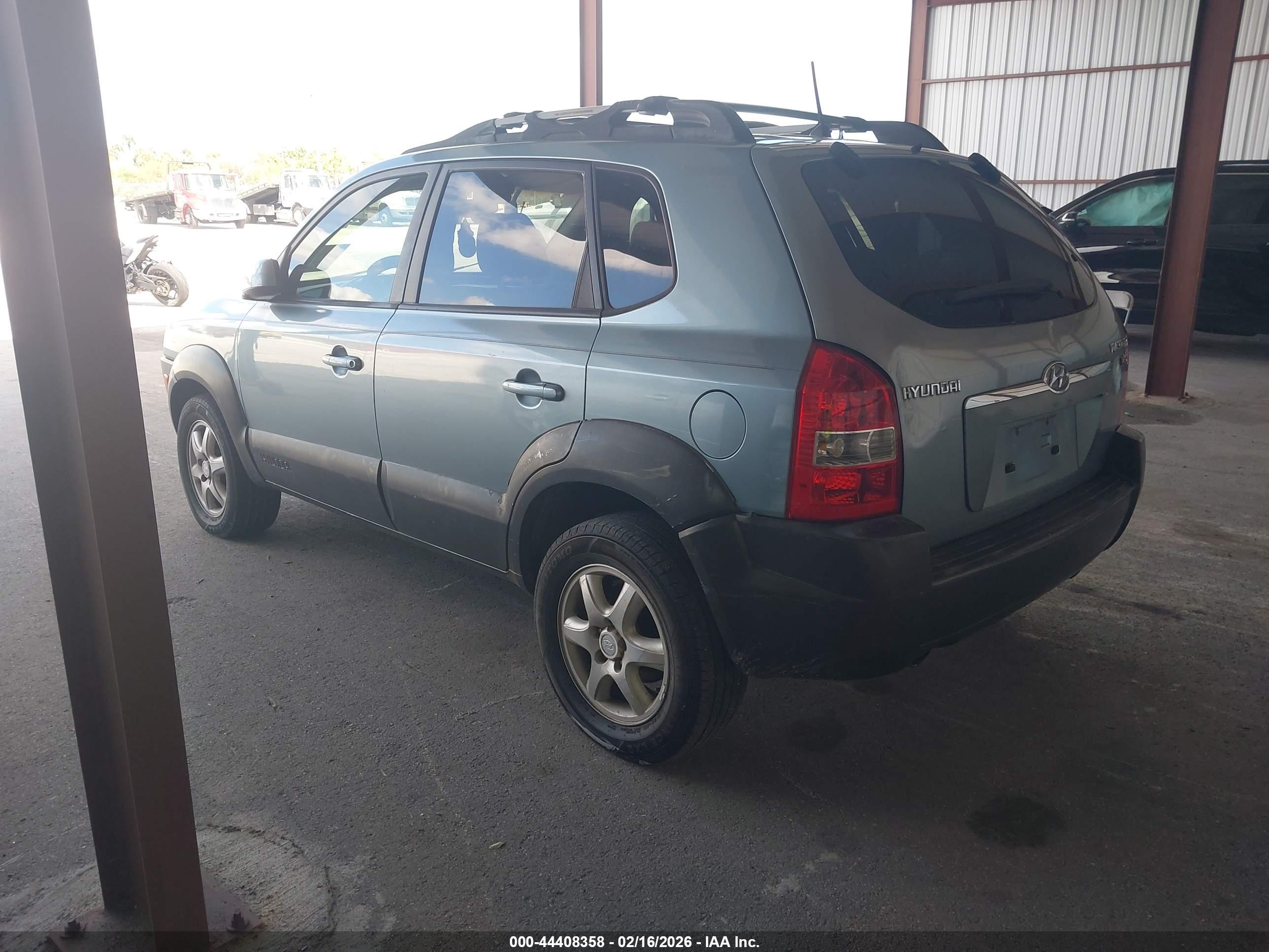 HYUNDAI TUCSON image 3