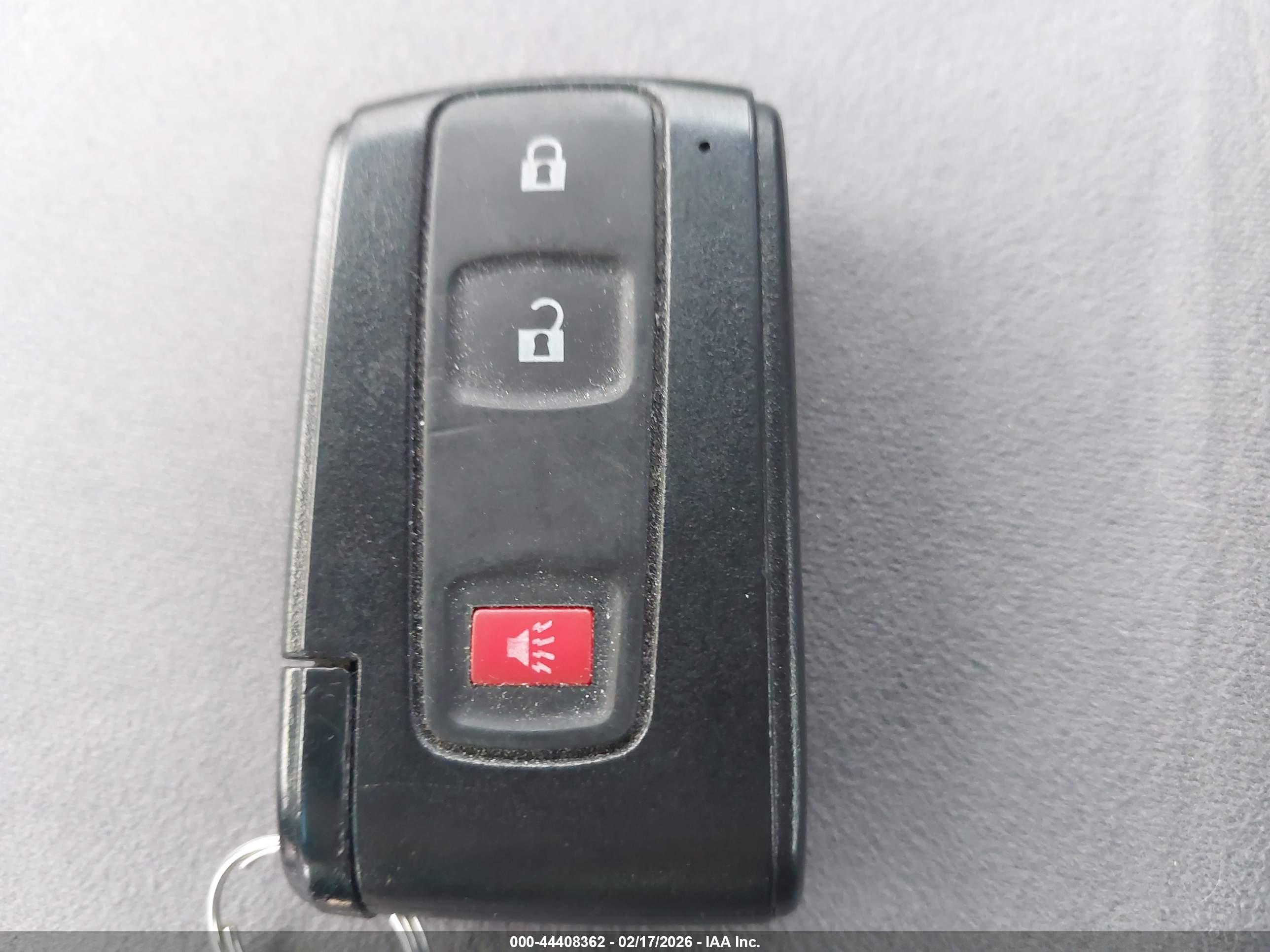 TOYOTA PRIUS image 11