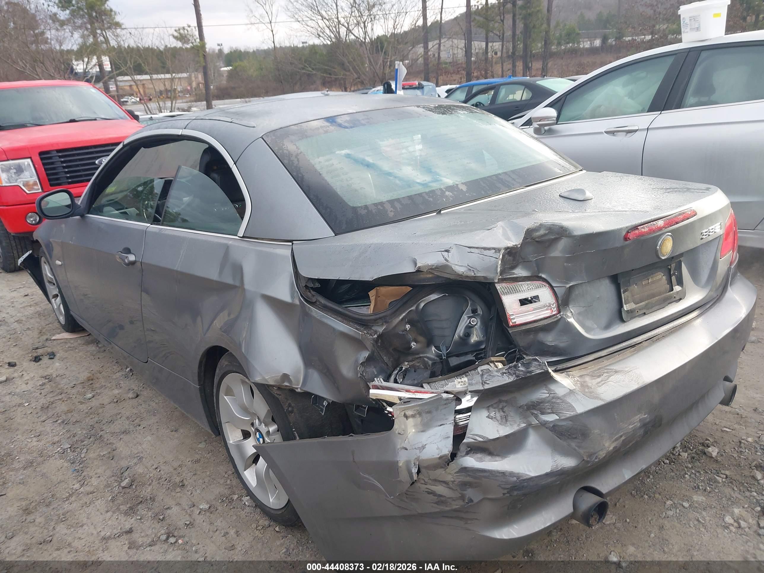 BMW 335I image 3
