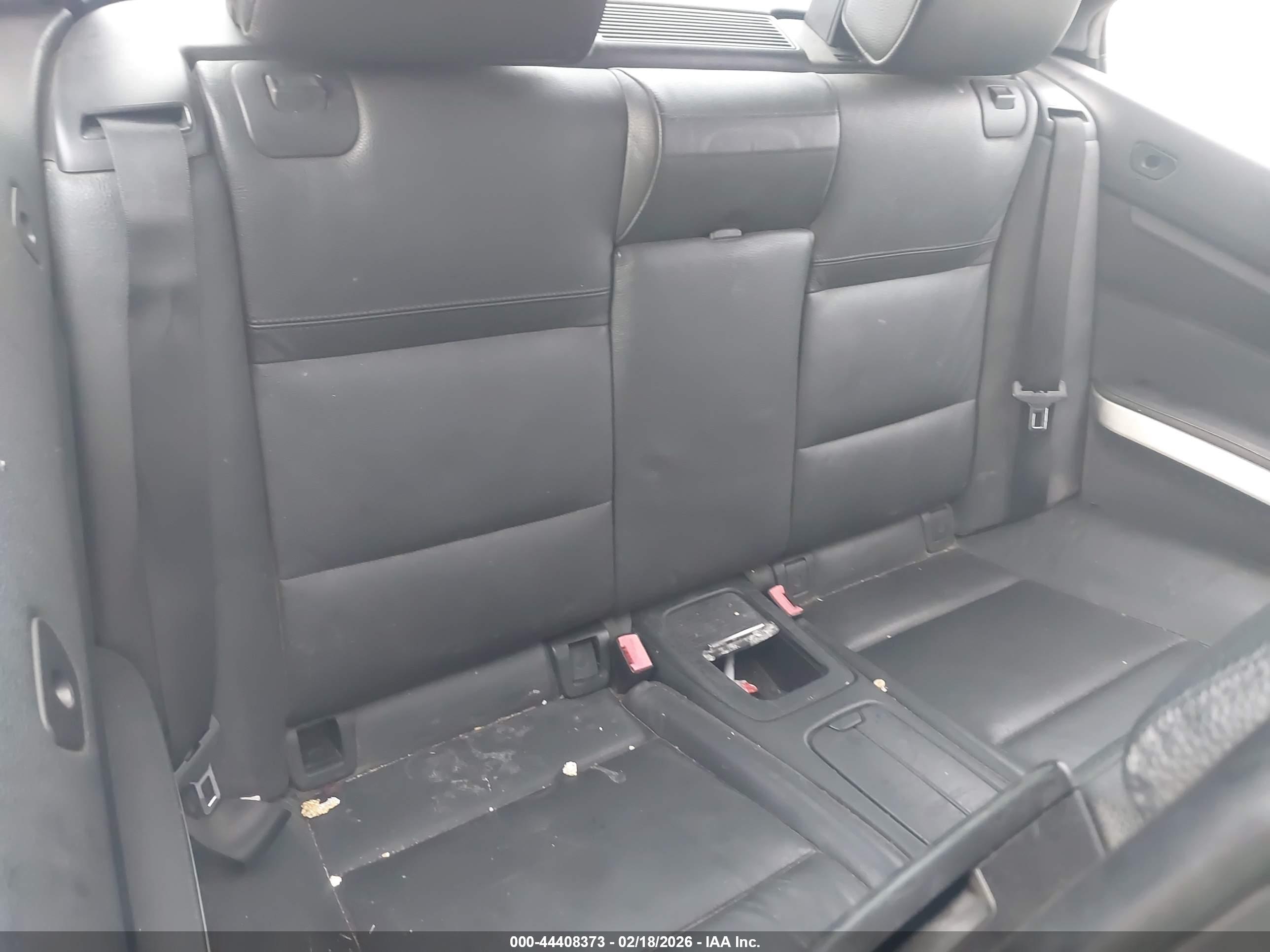 BMW 335I image 8
