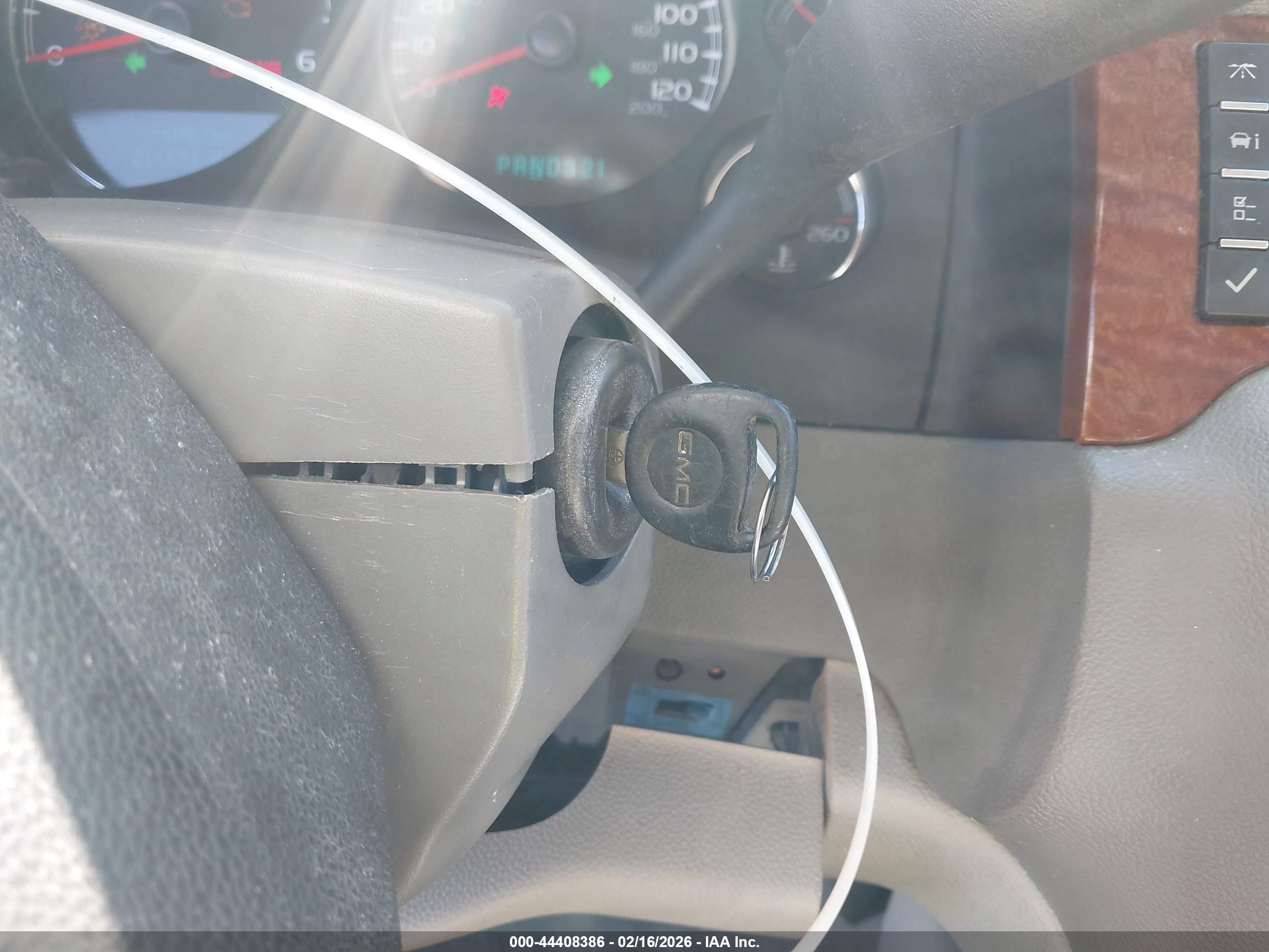 GMC SIERRA image 11