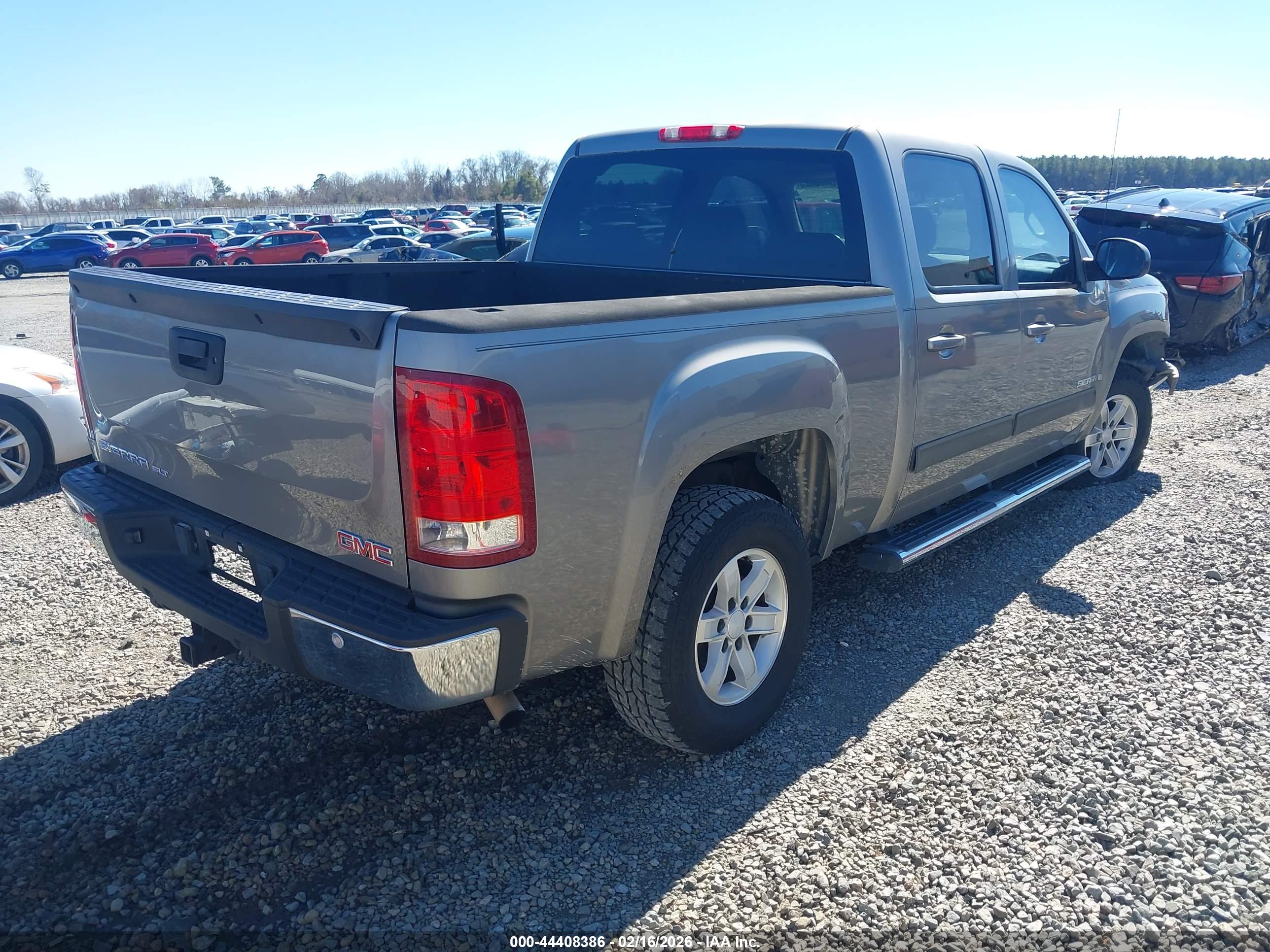 GMC SIERRA image 4