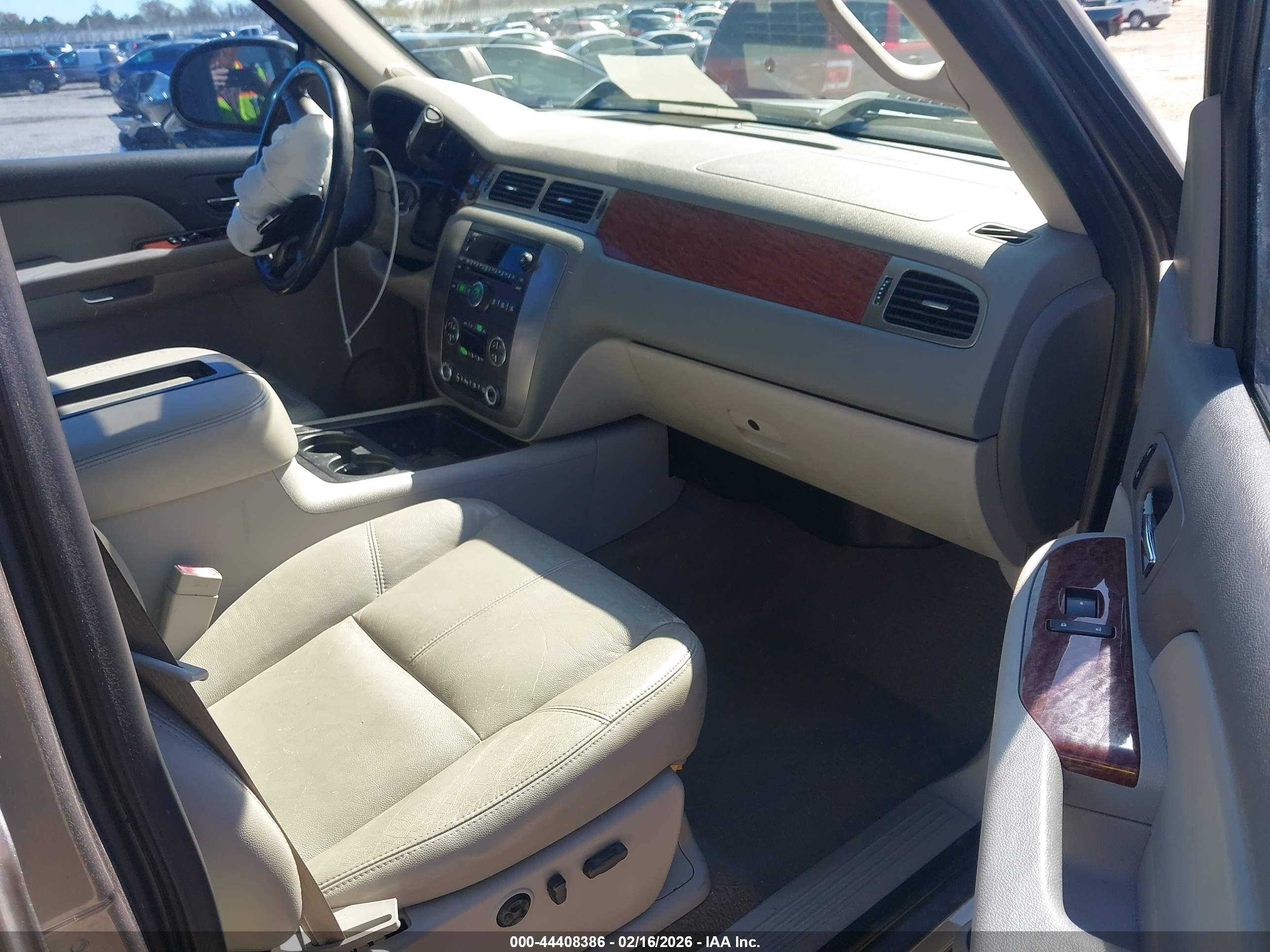 GMC SIERRA image 5