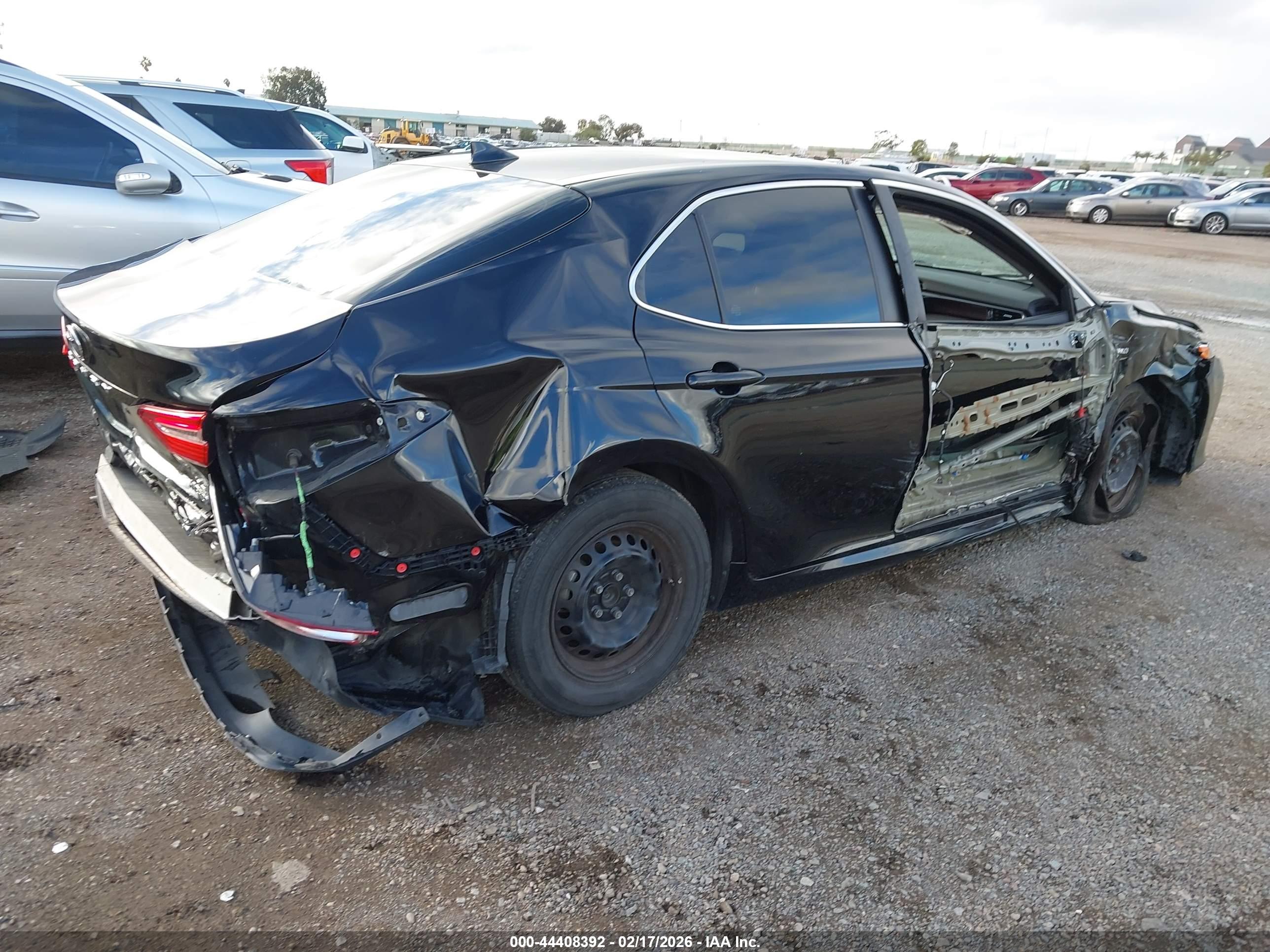 TOYOTA CAMRY image 4