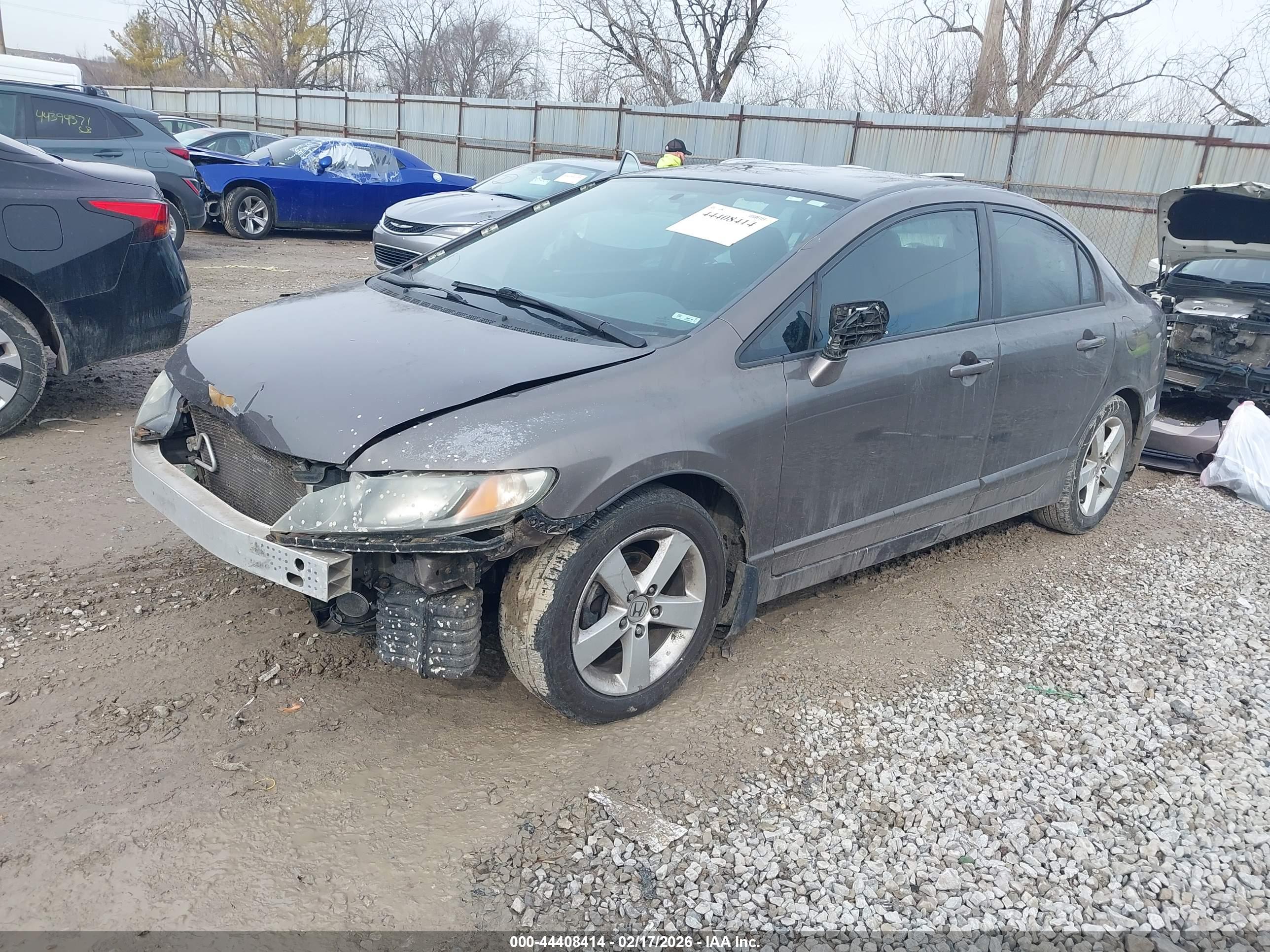 HONDA CIVIC image 2