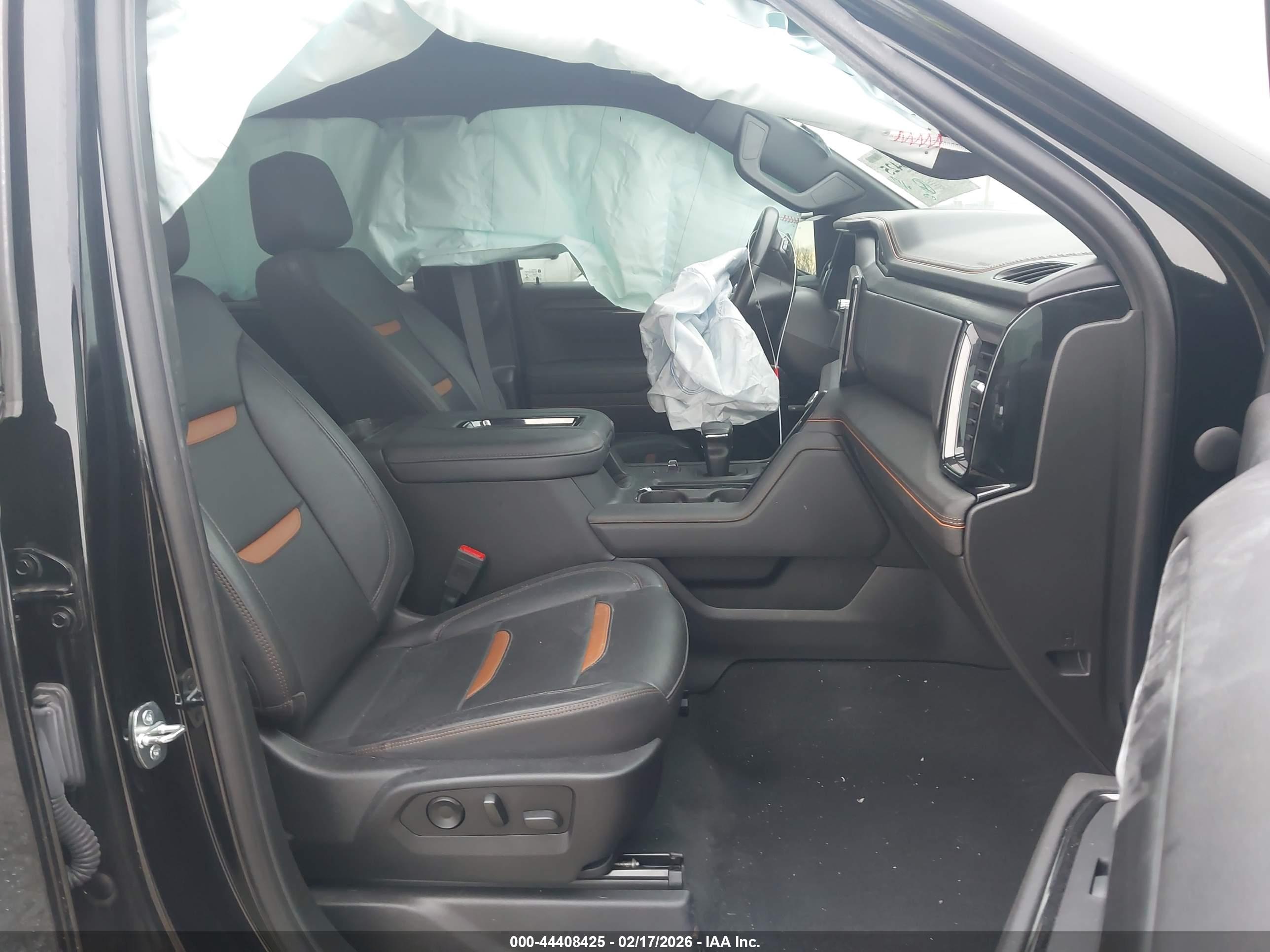 GMC SIERRA image 5