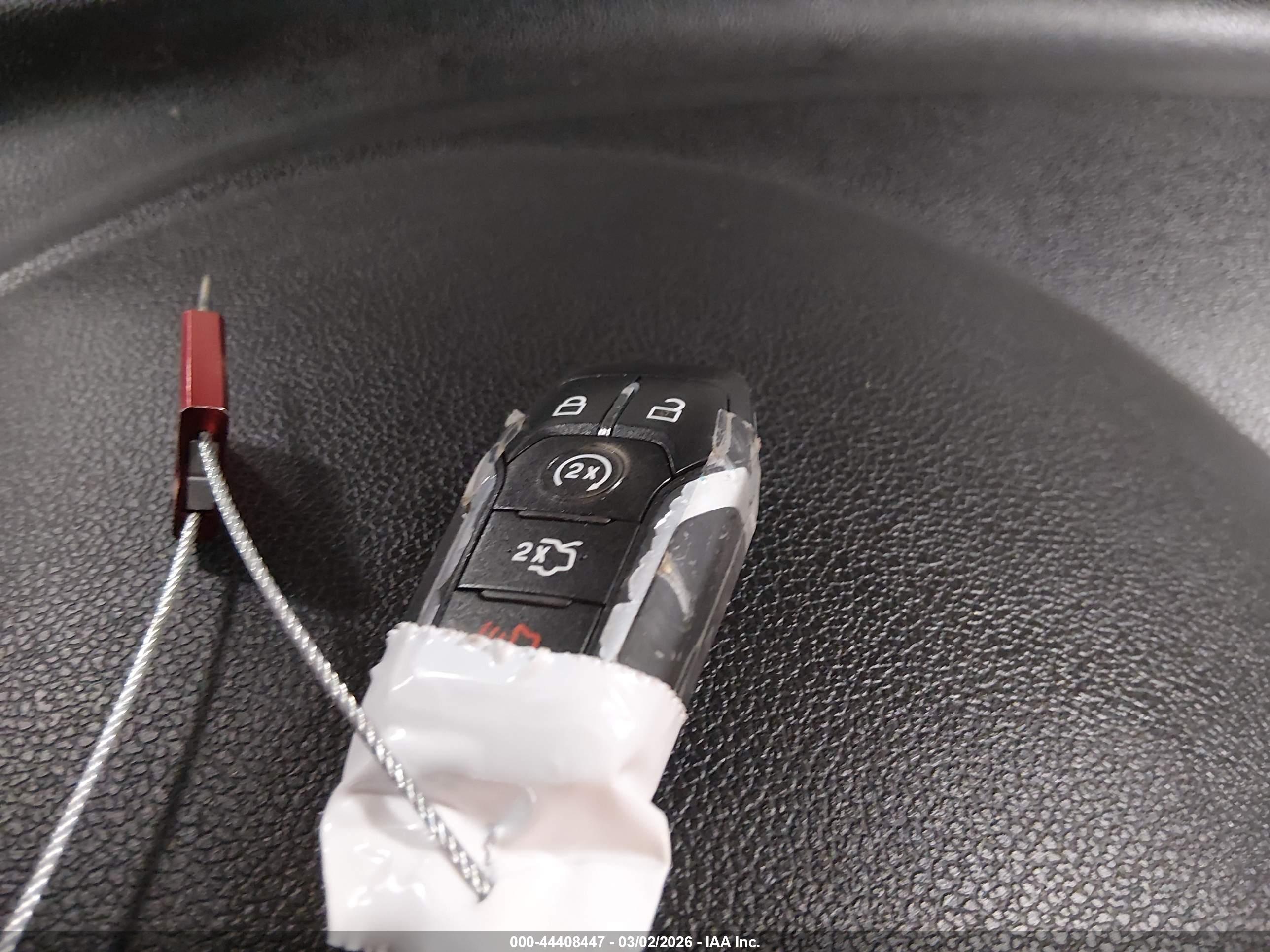 FORD EXPLORER image 11