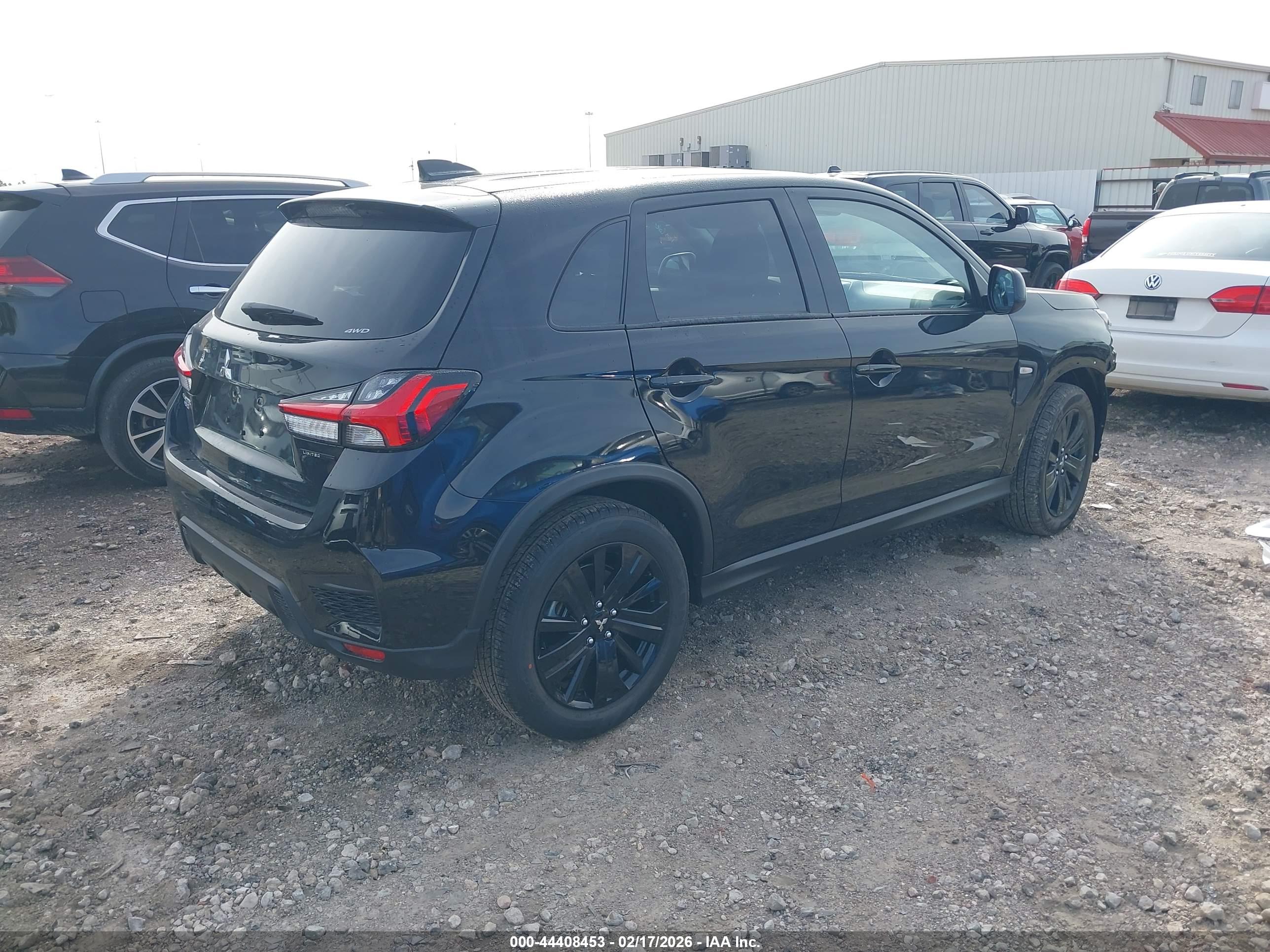 MITSUBISHI OUTLANDER image 4