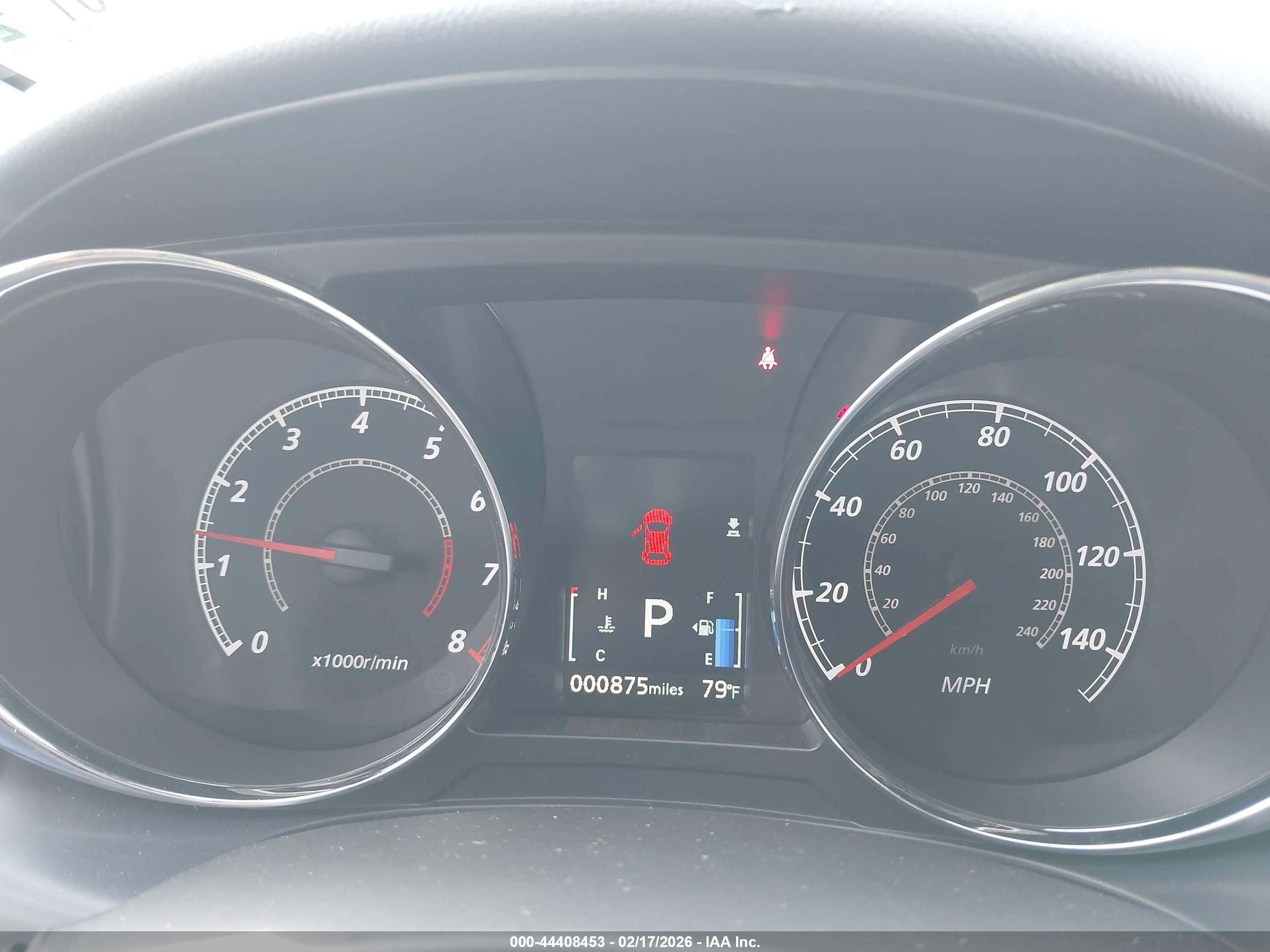 MITSUBISHI OUTLANDER image 7