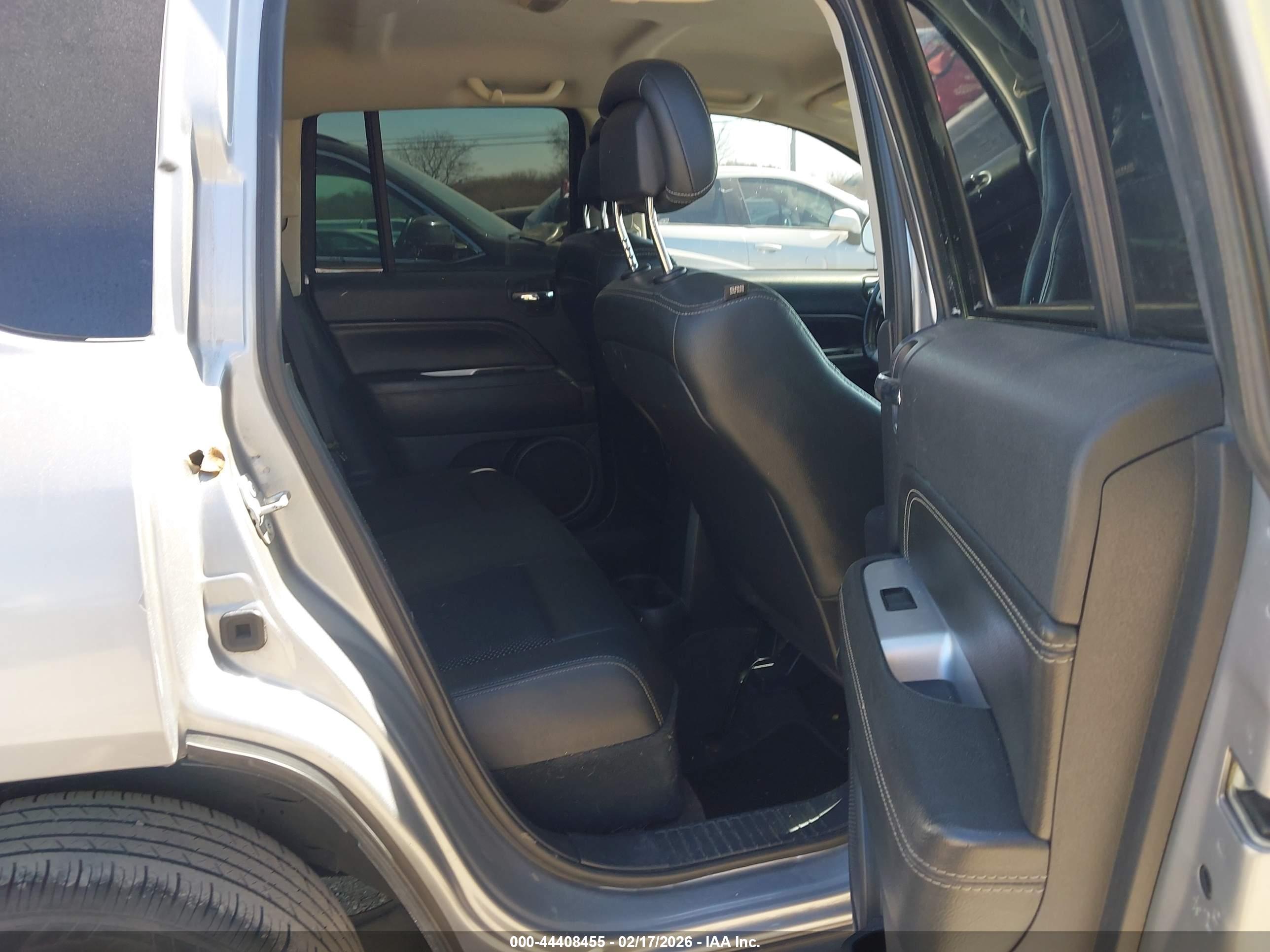 JEEP COMPASS image 8