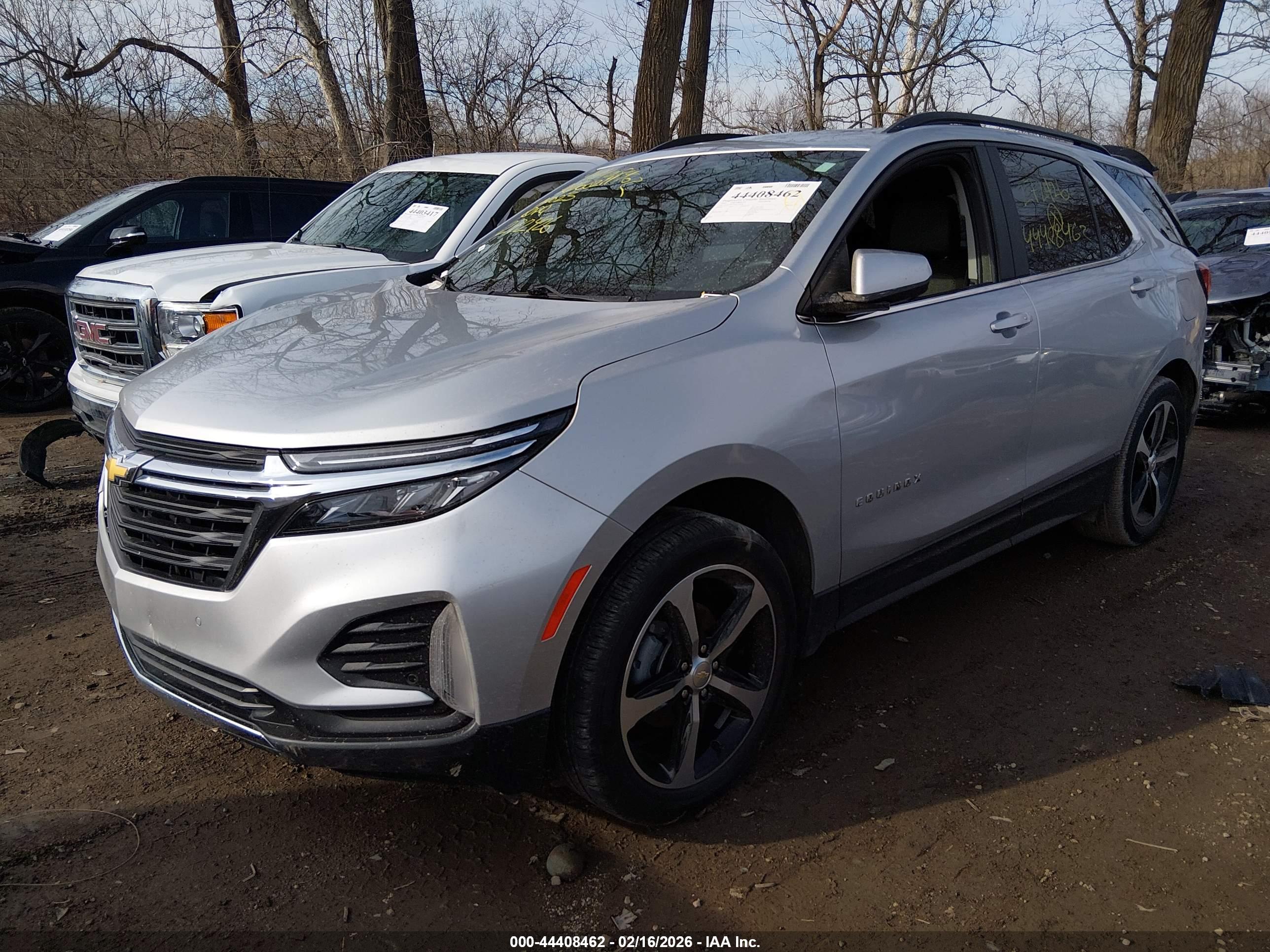 CHEVROLET EQUINOX image 2