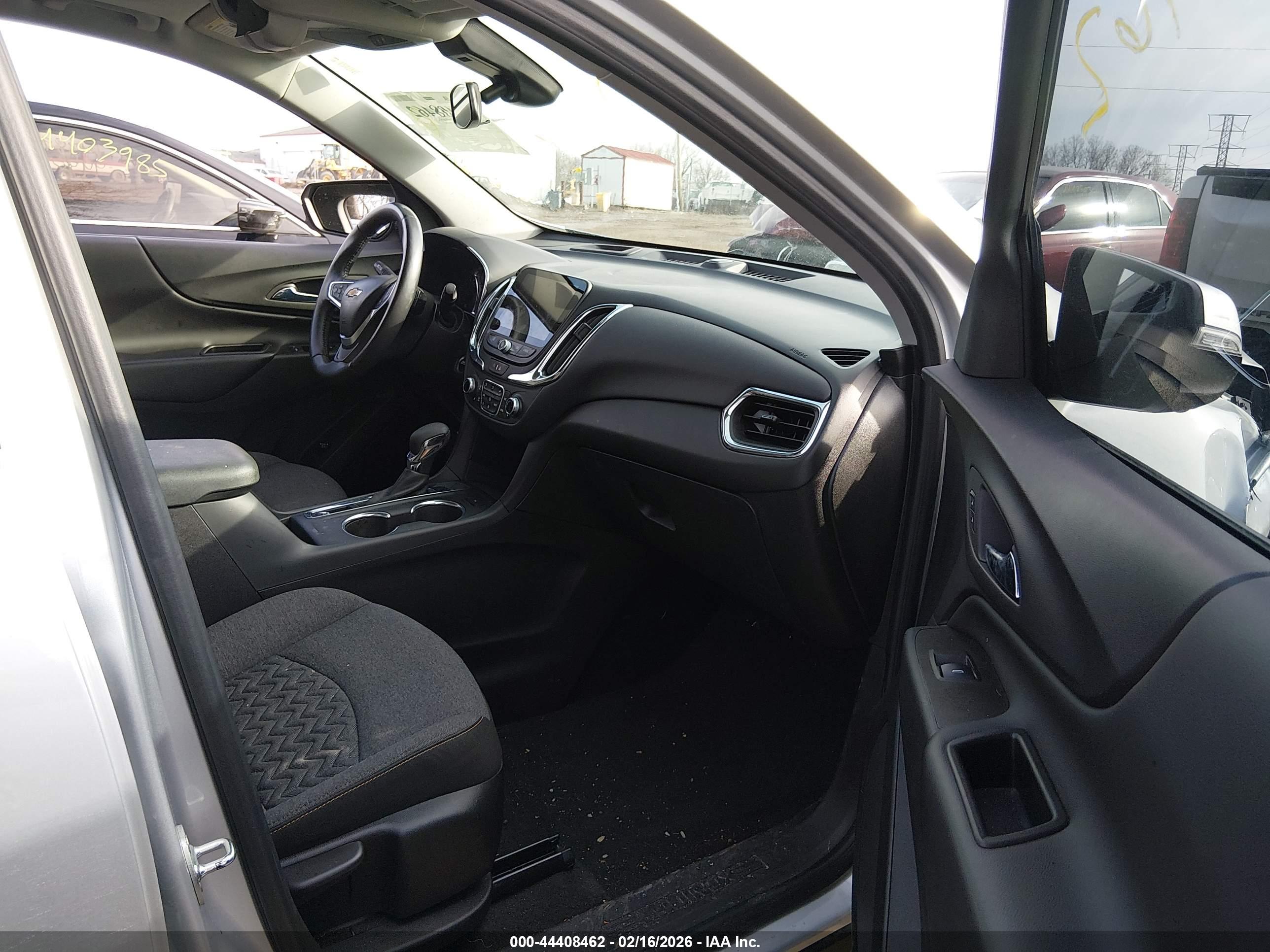 CHEVROLET EQUINOX image 5