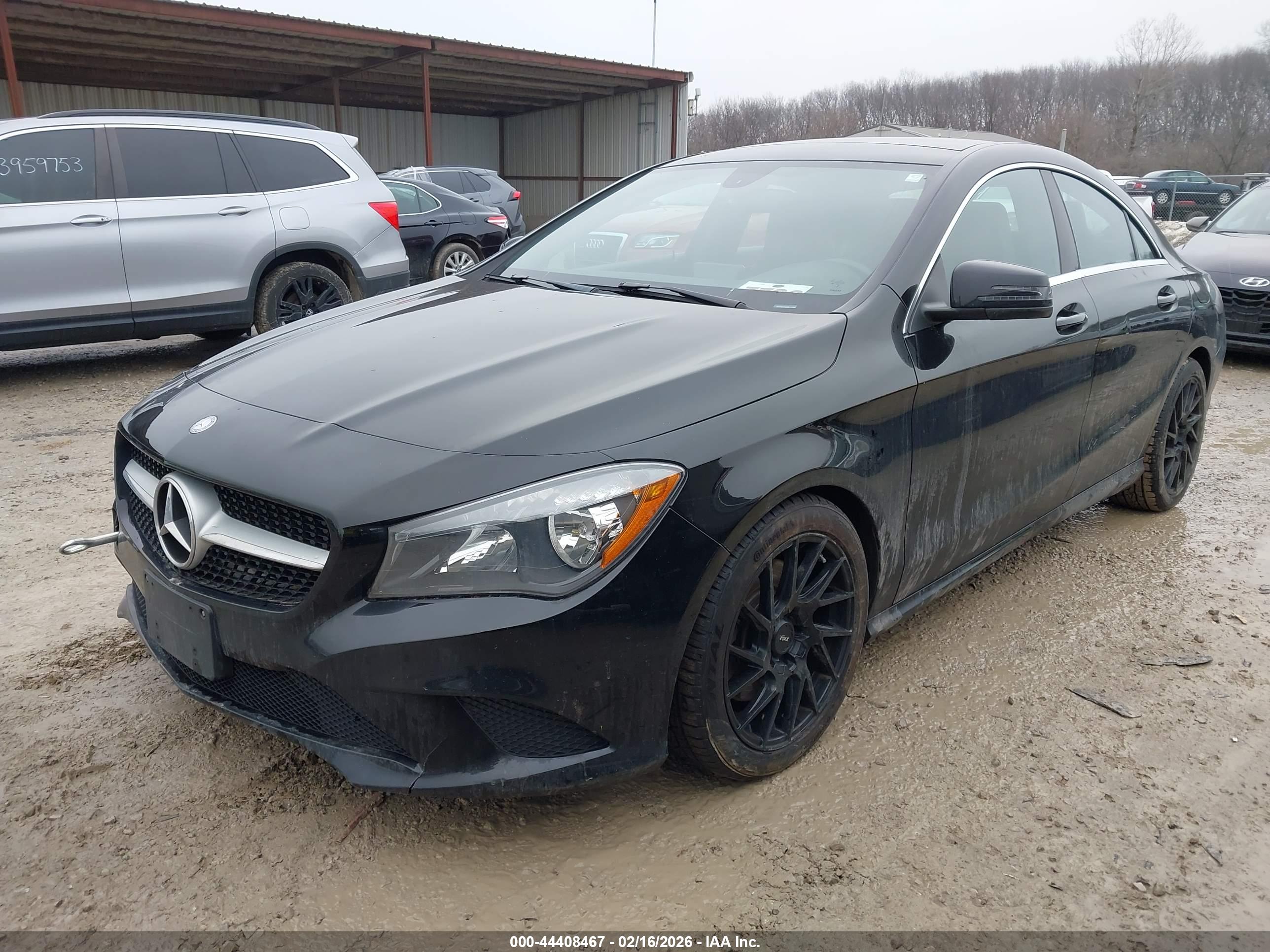MERCEDES-BENZ CLA image 2