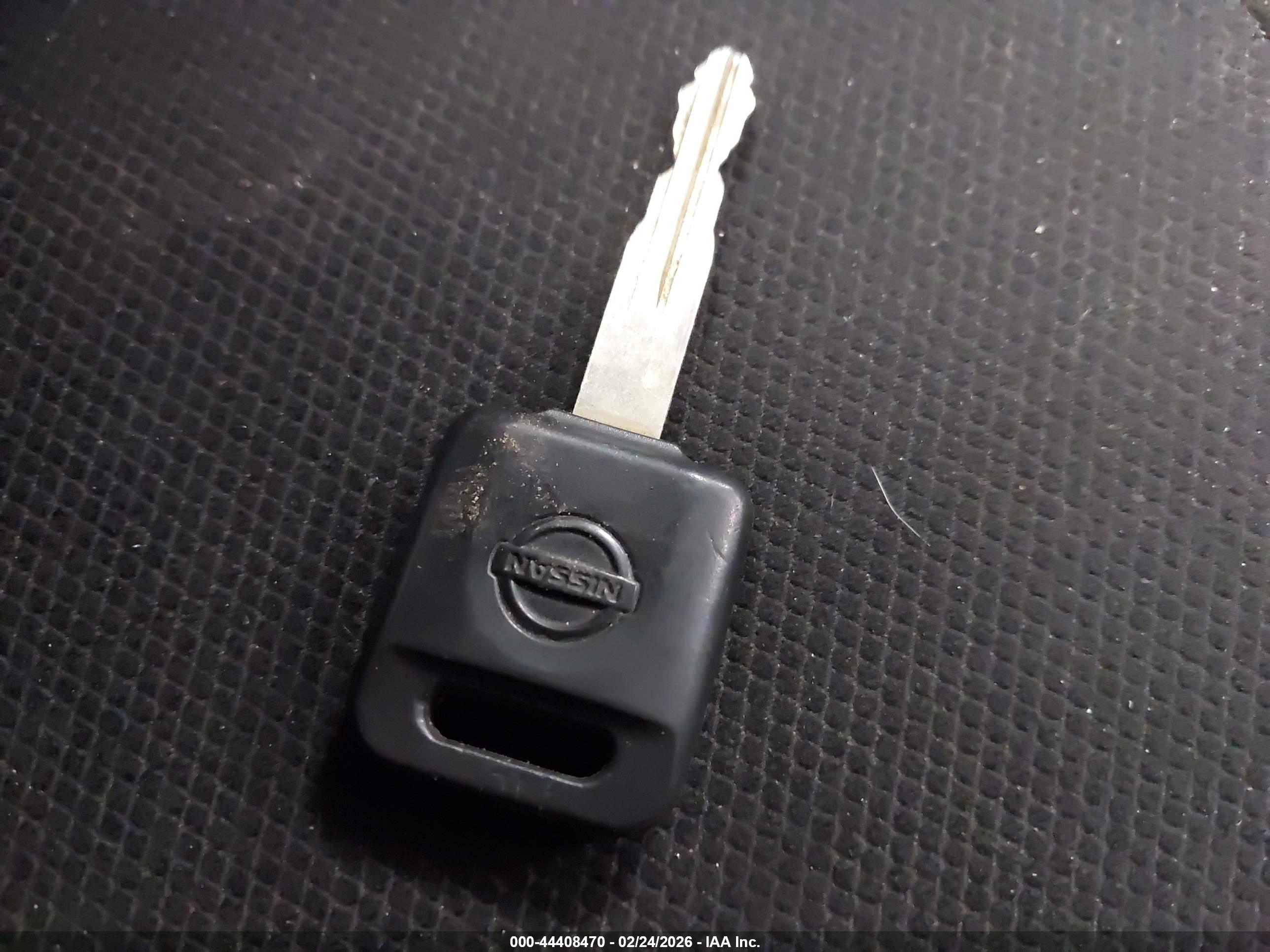 NISSAN VERSA image 11