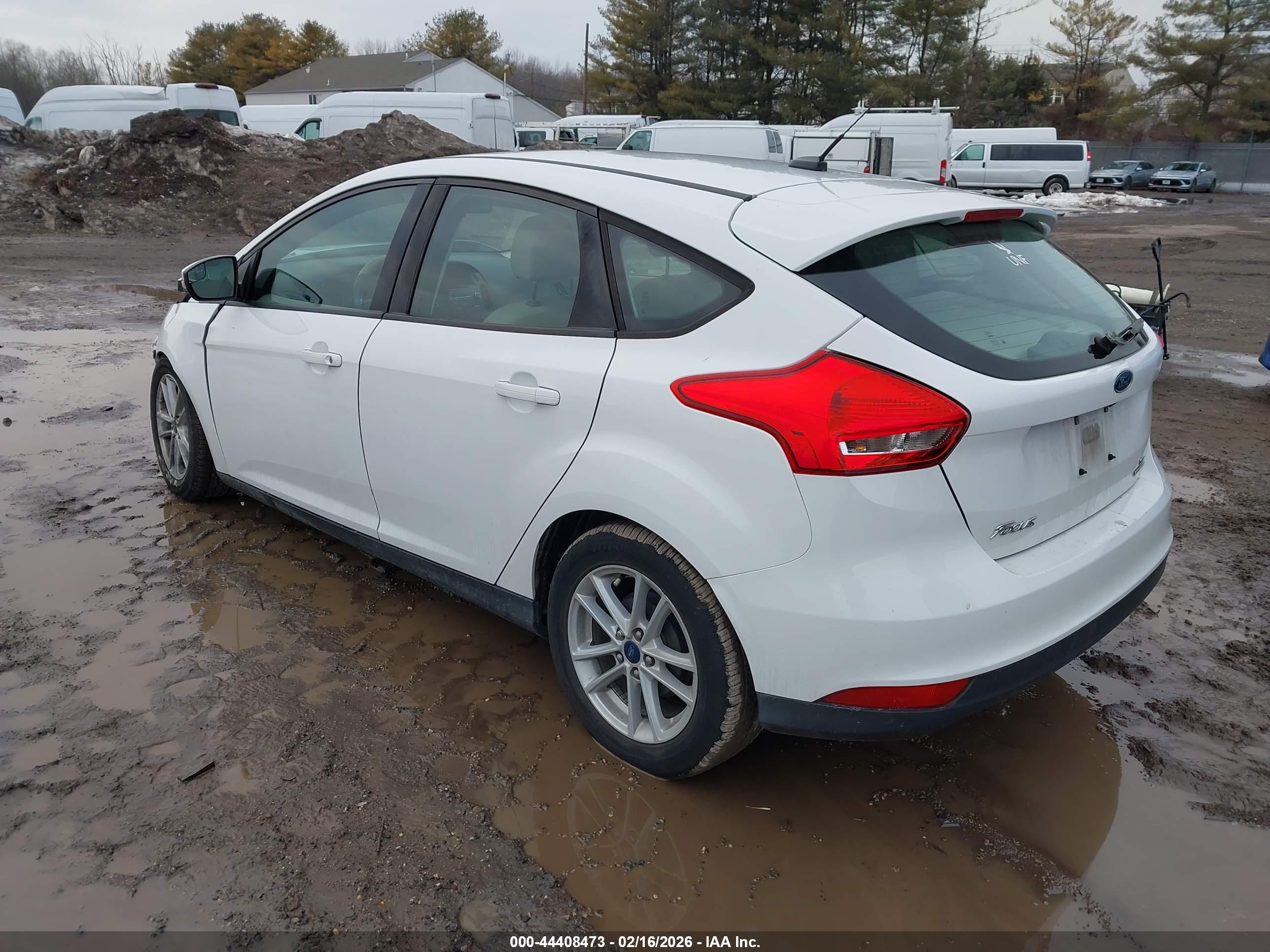 FORD FOCUS image 3