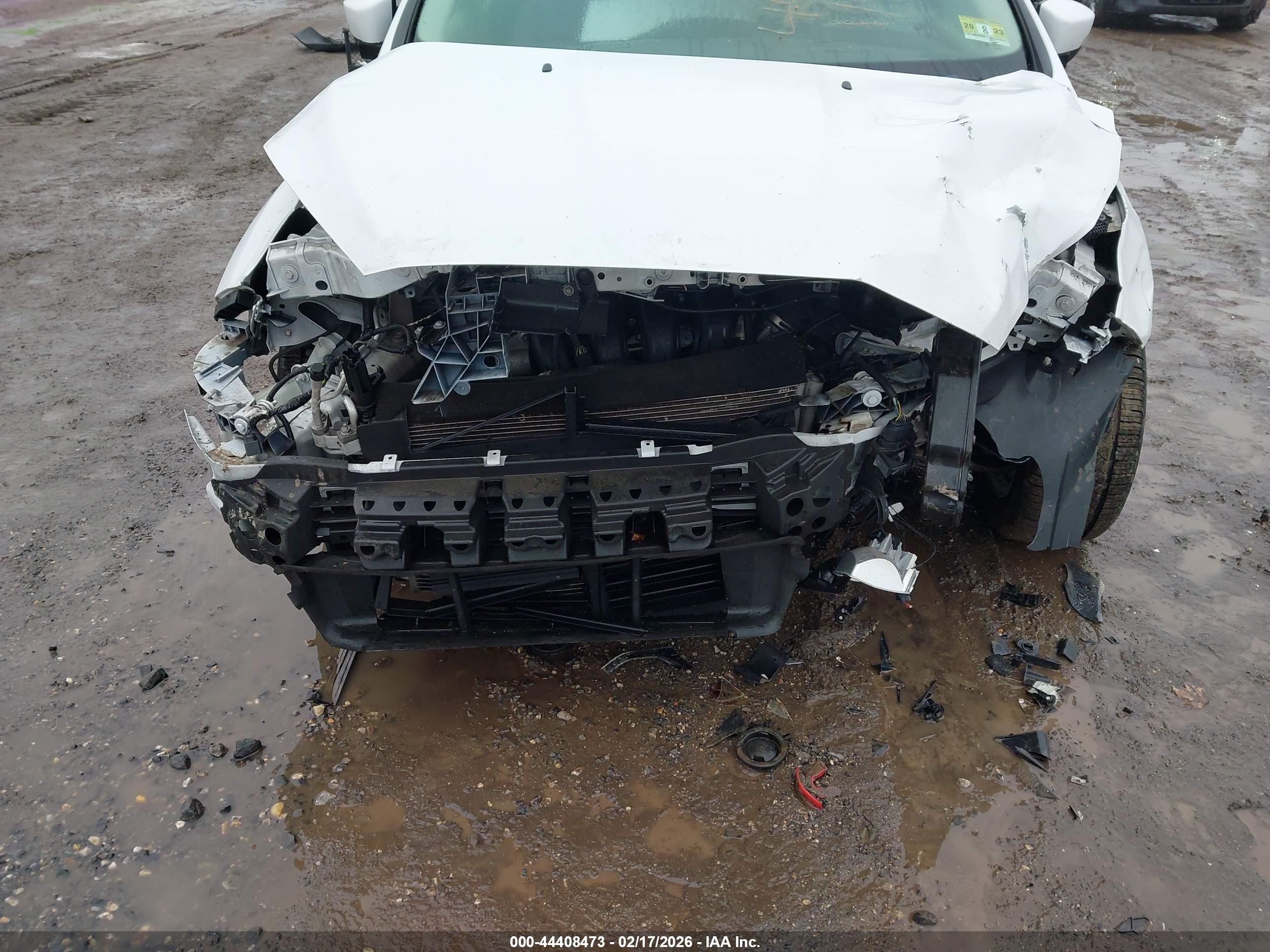 FORD FOCUS image 6