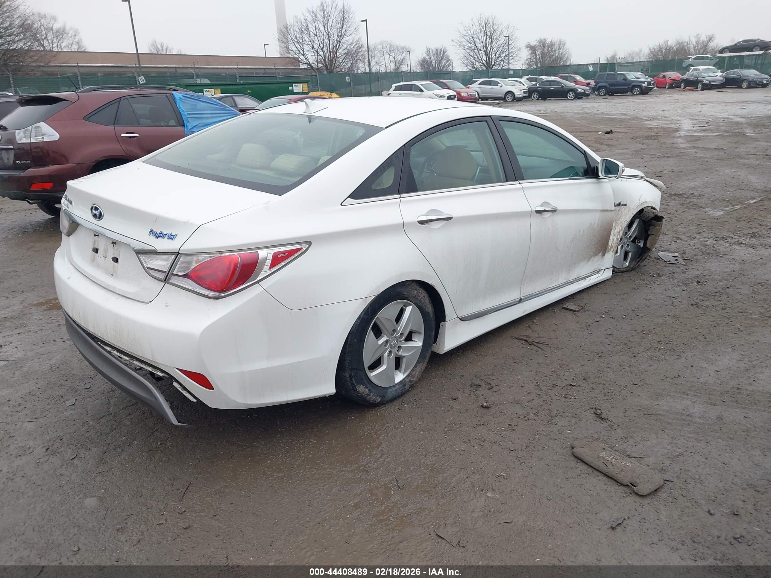 HYUNDAI SONATA image 4