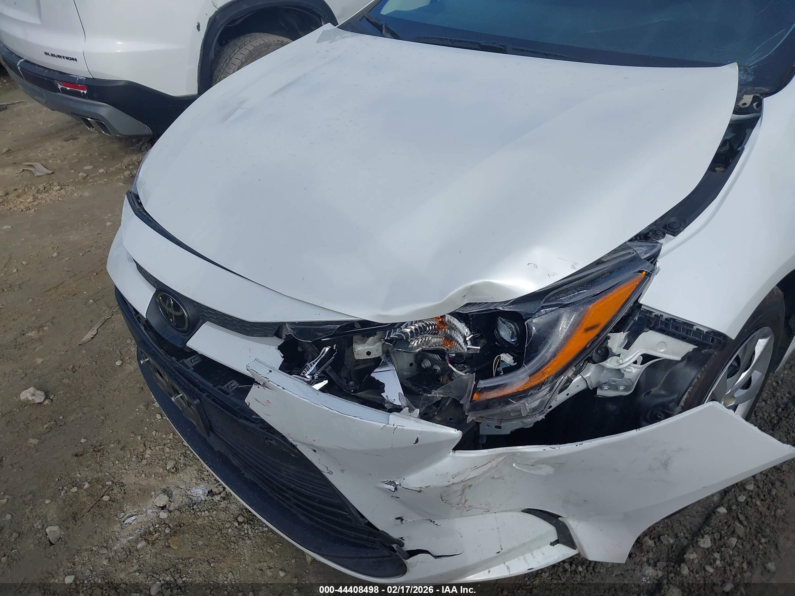 TOYOTA COROLLA image 6