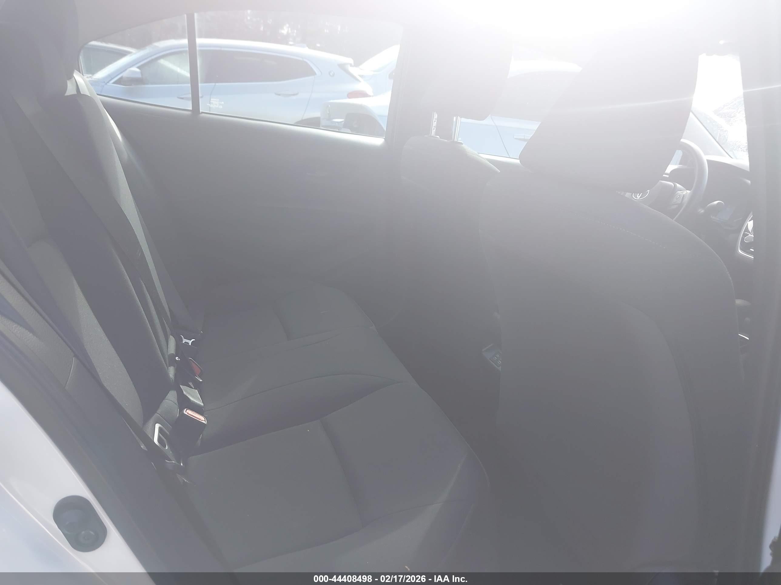 TOYOTA COROLLA image 8