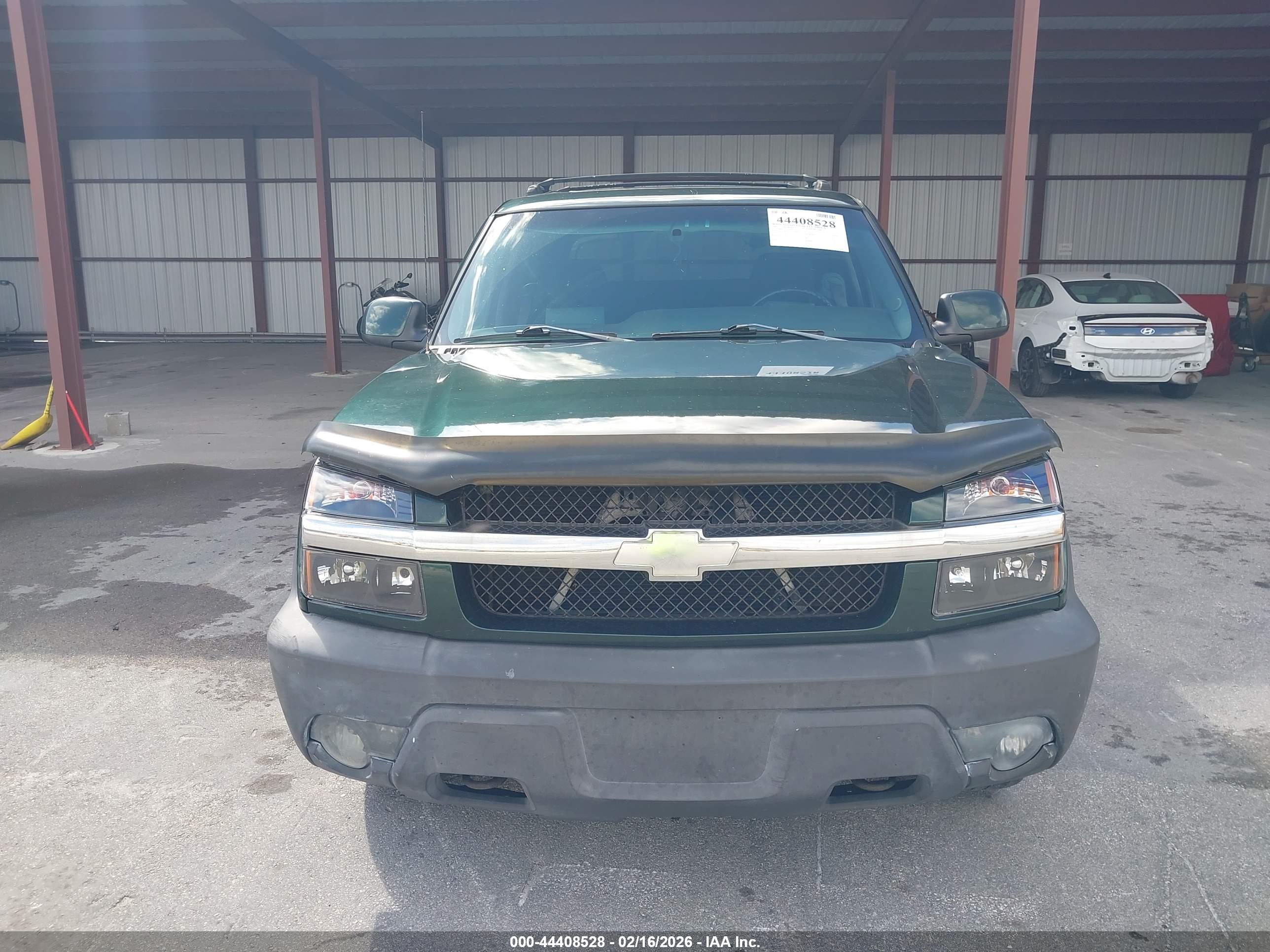 CHEVROLET AVALANCHE image 6