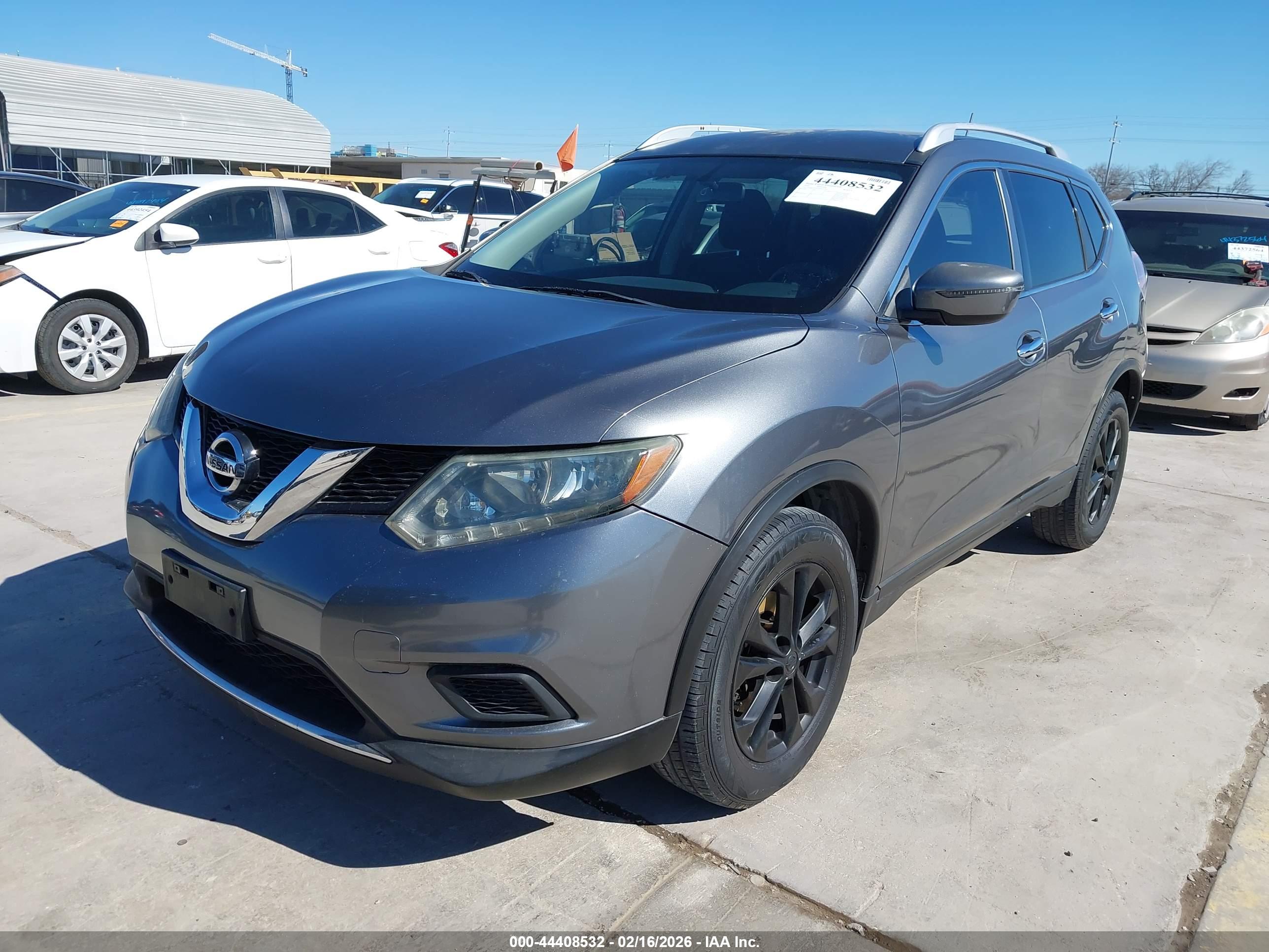 NISSAN ROGUE image 2