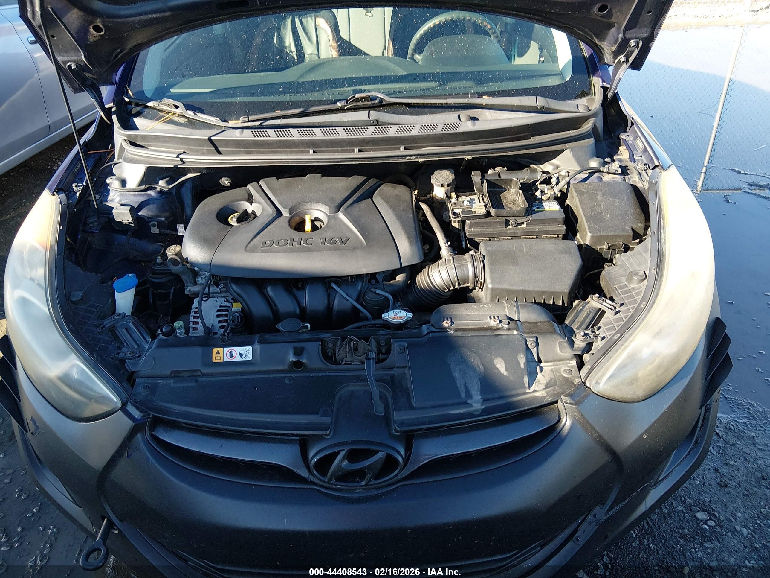 HYUNDAI ELANTRA image 10