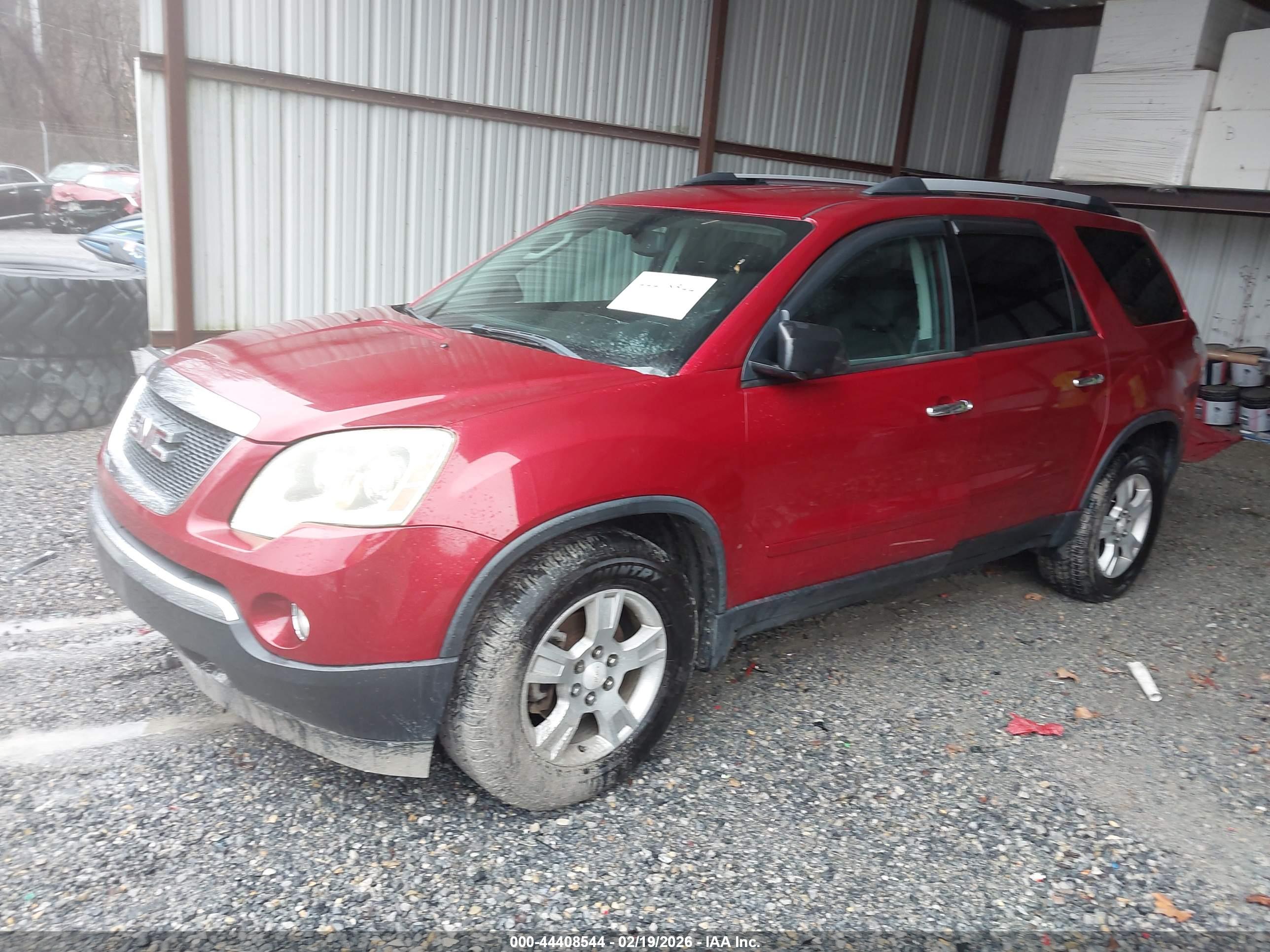 GMC ACADIA image 2