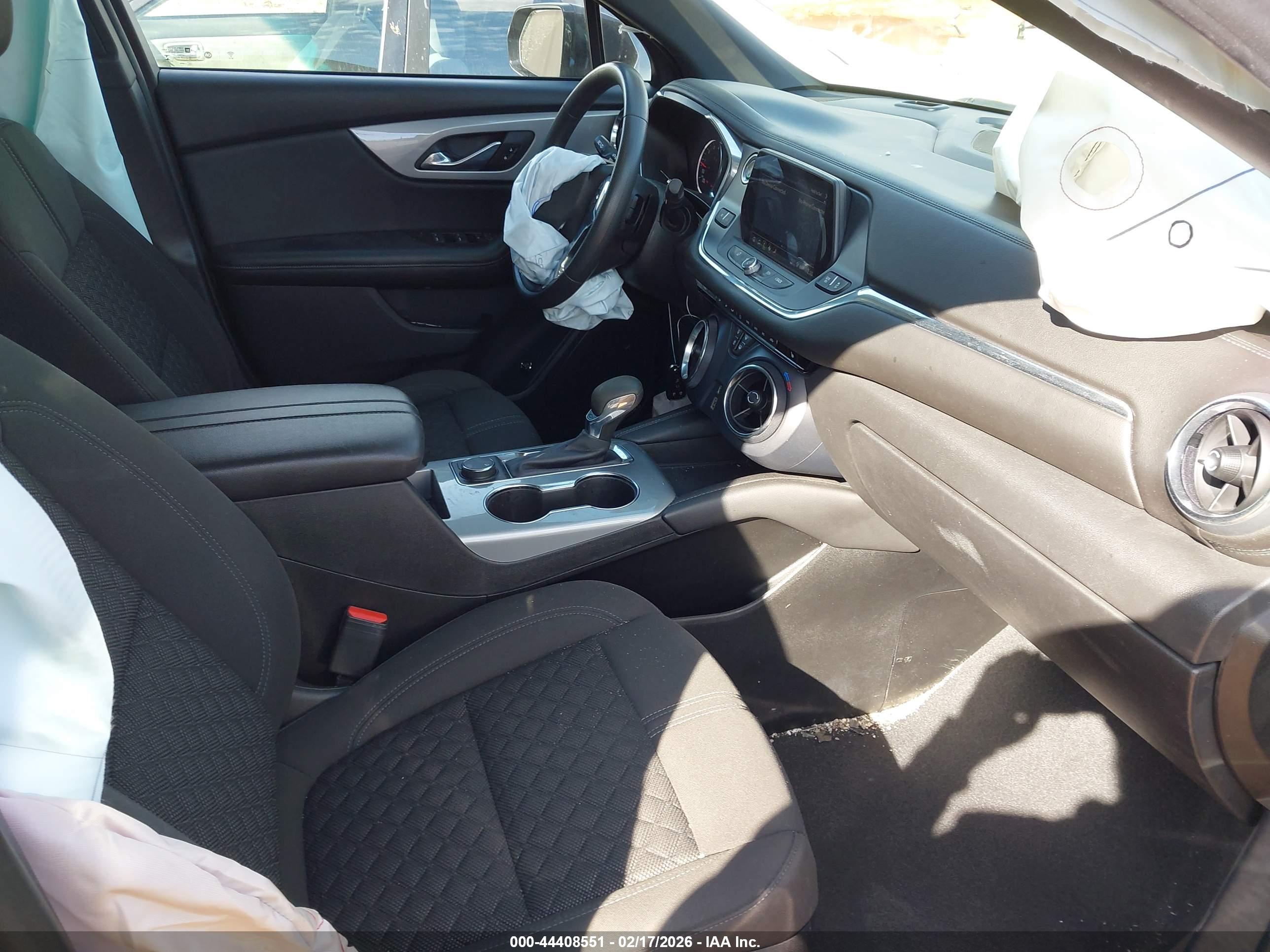 CHEVROLET BLAZER image 5